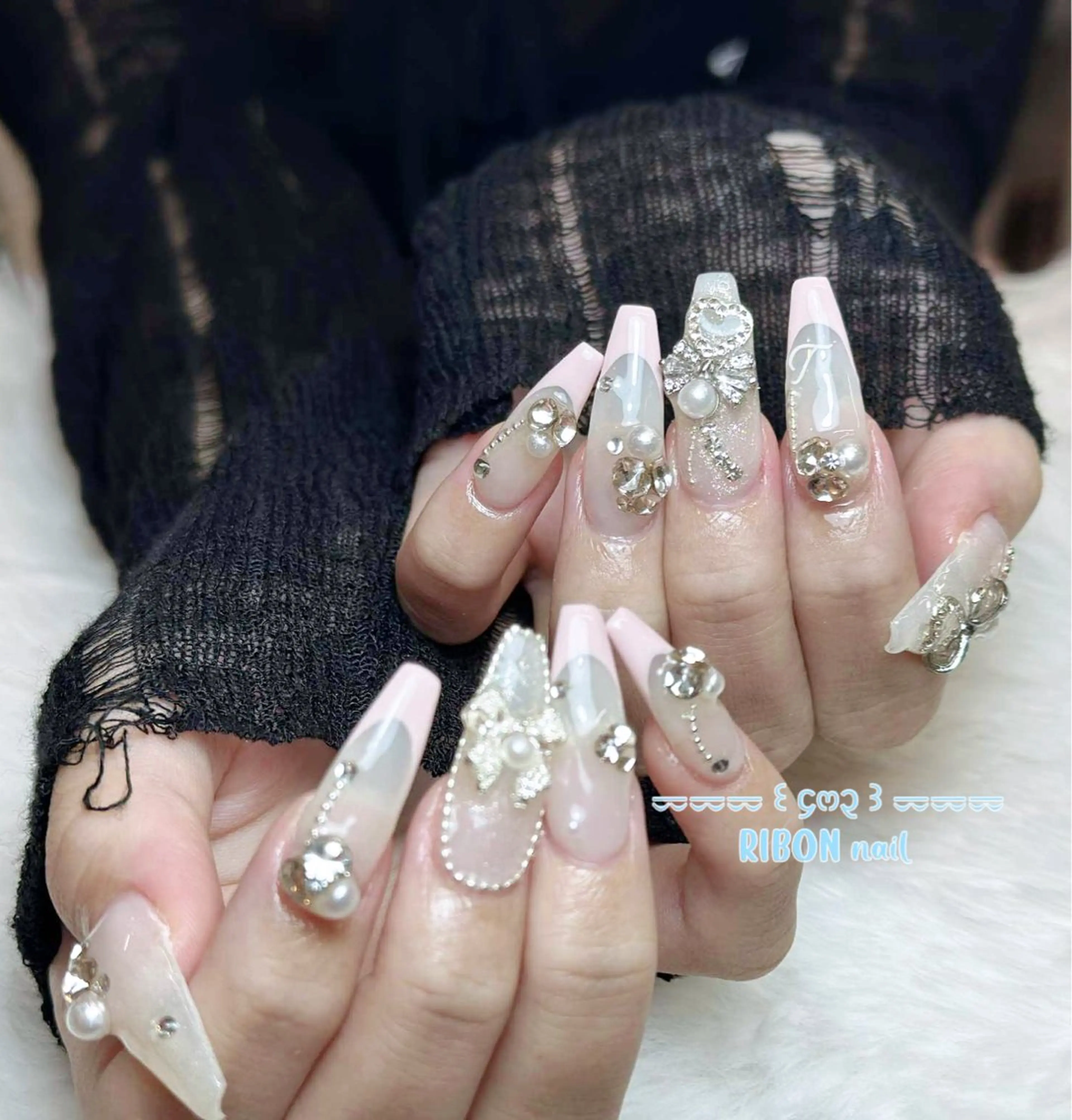 ネイル チークネイル フレンチネイル ジェルネイル グラデーション 韓国ネイル ハンドネイル RIBON nail salonのネイルデザイン
