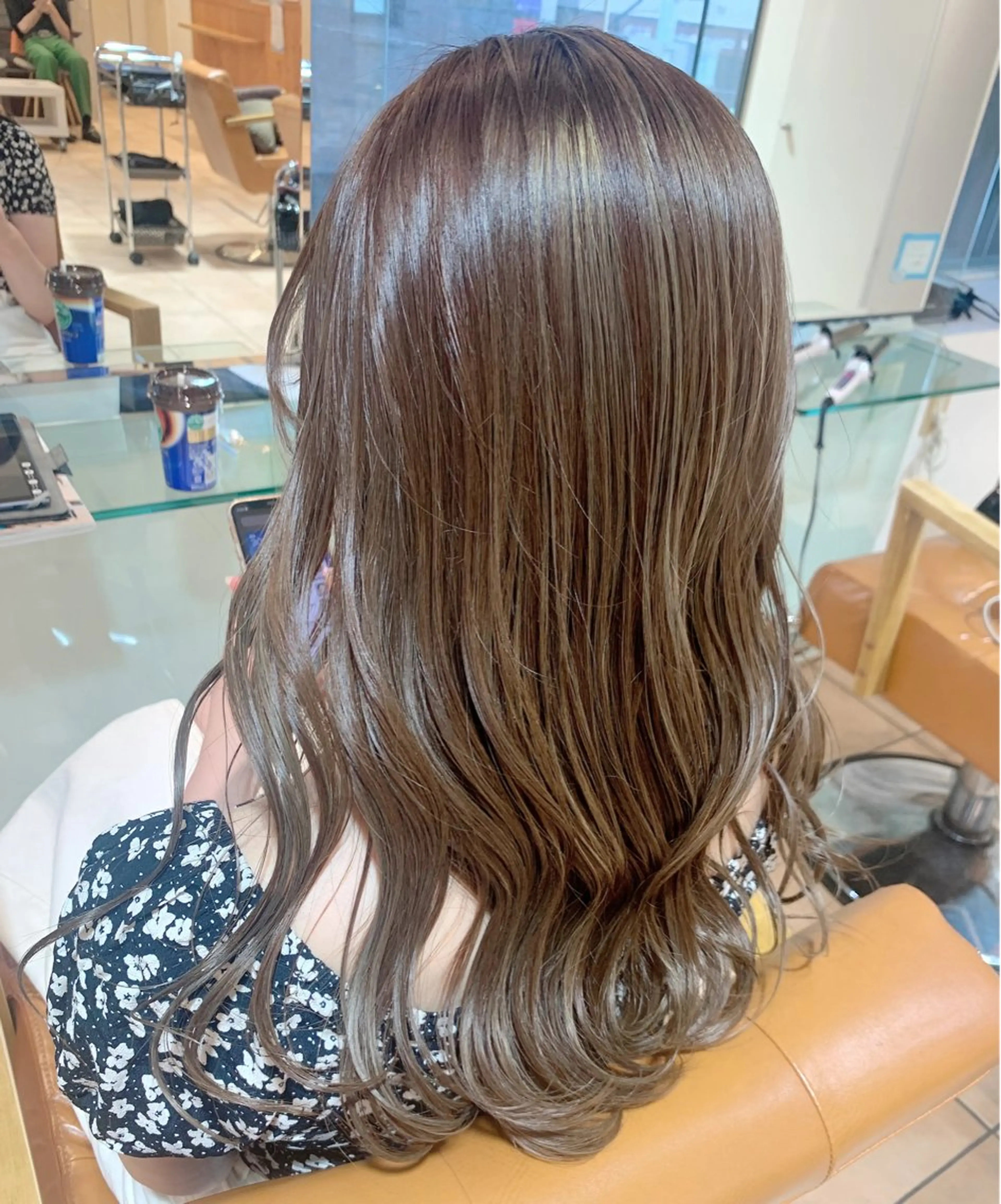 カット＋N.カラー＋5Step超音波トリートメント　※シャンプーブロー込みの写真