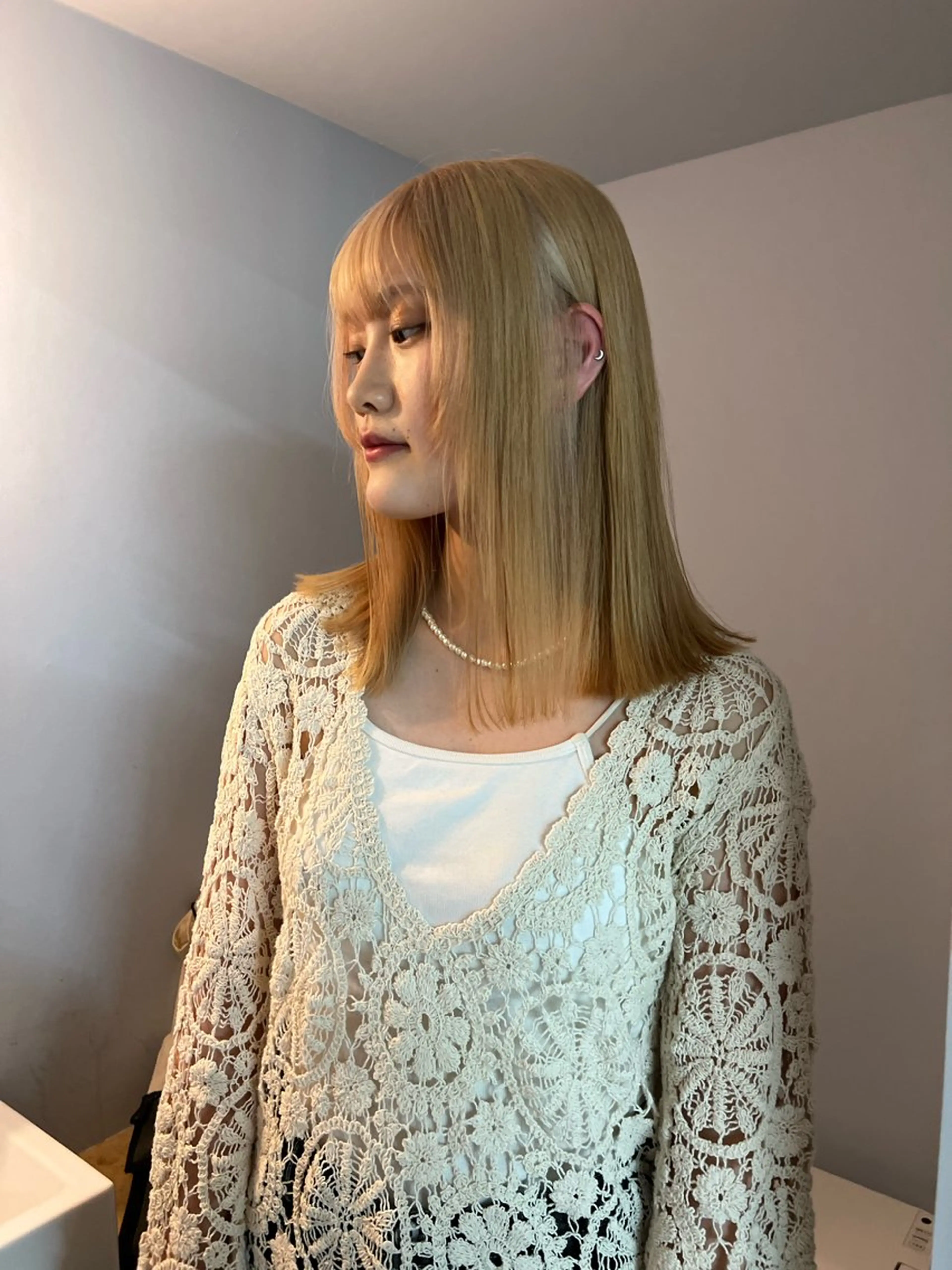 ミディアム 舟橋耀/ブリーチカラ ー/レイヤーカットのヘアスタイル