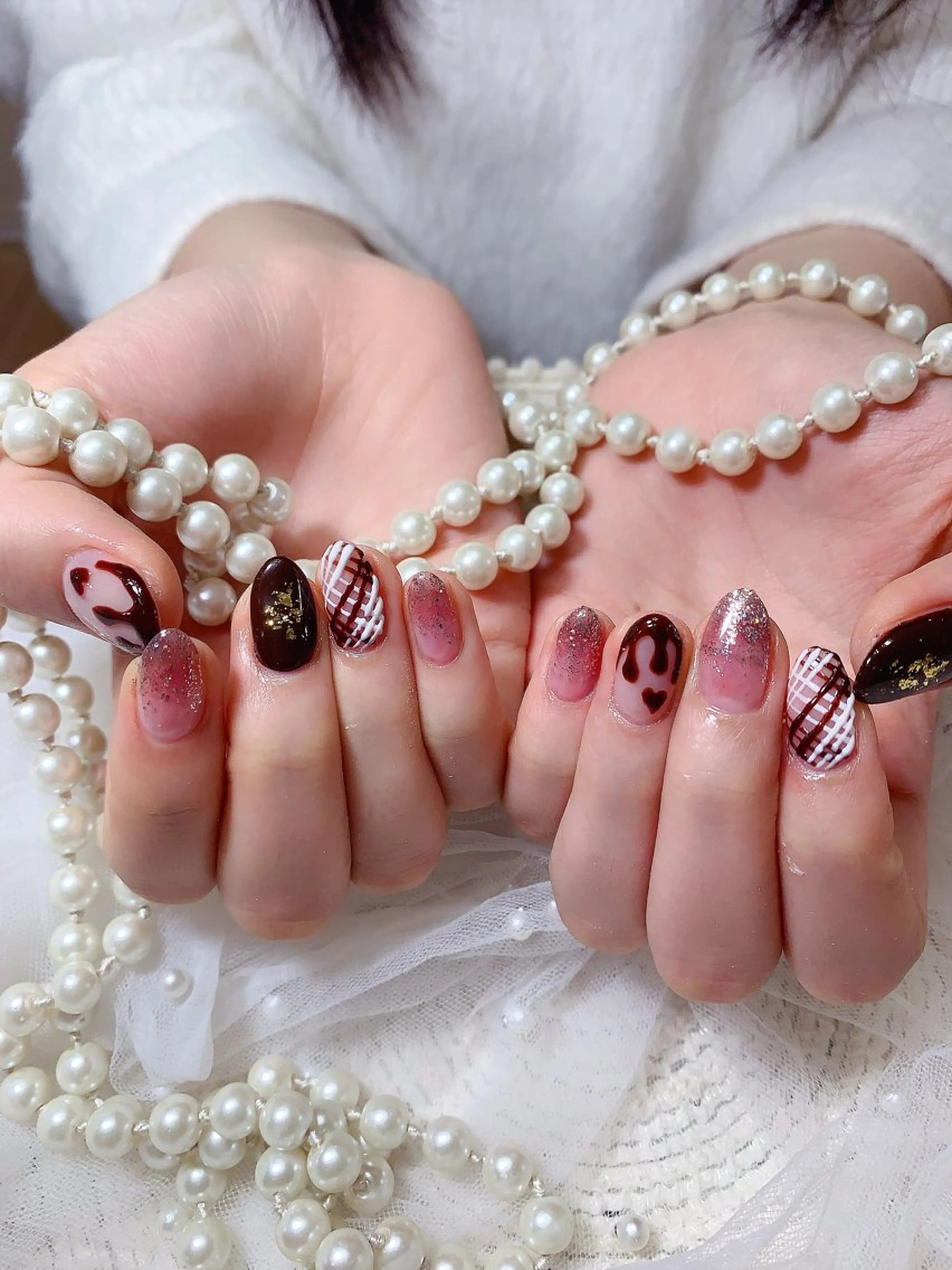 ネイル ハンドネイル ネイルサロンAiri 長さ出し·シンプルのネイルデザイン