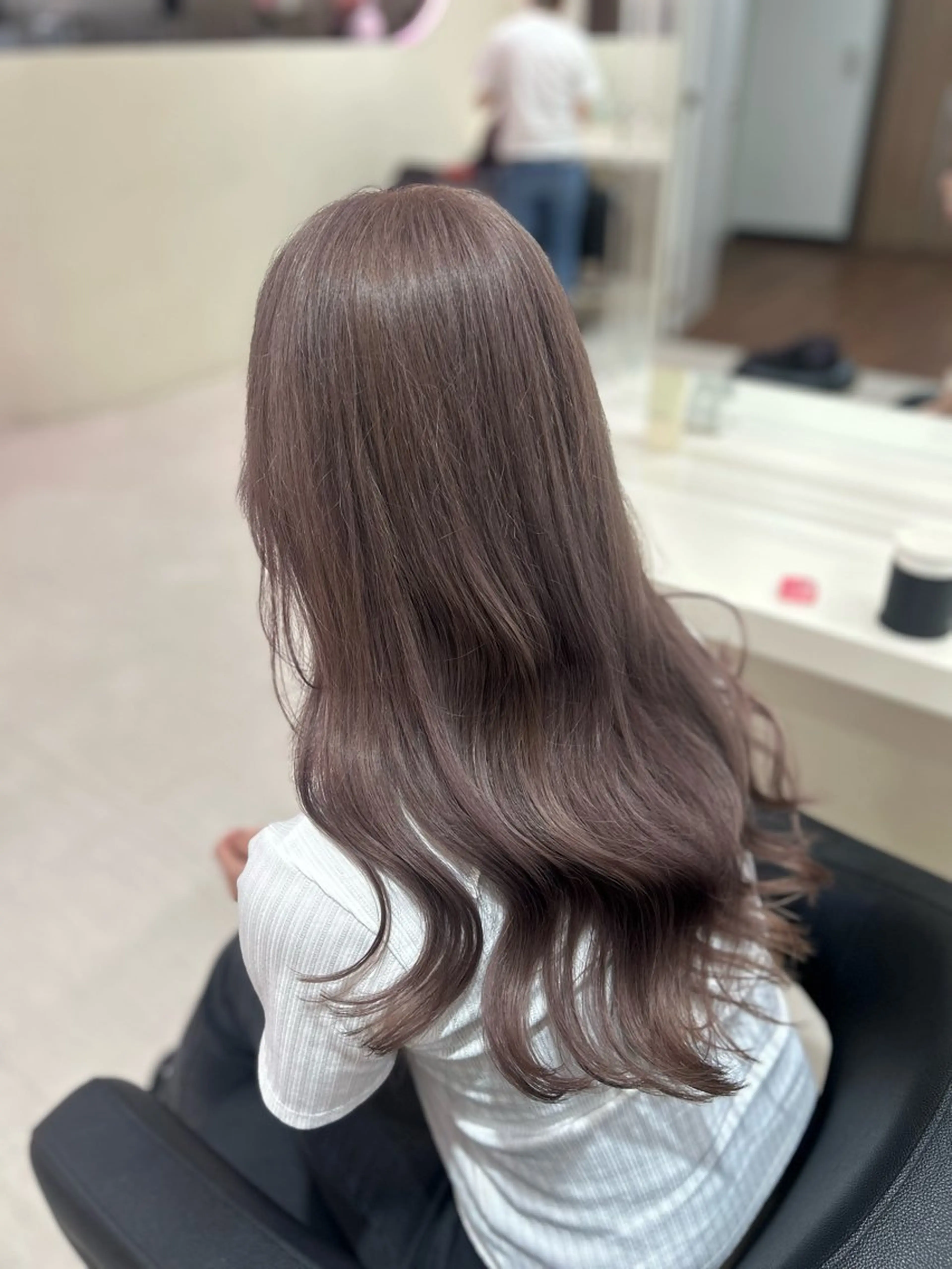 ロング ヘアカラー 🎀淡めモテカラー WAKANA🎀のヘアスタイル