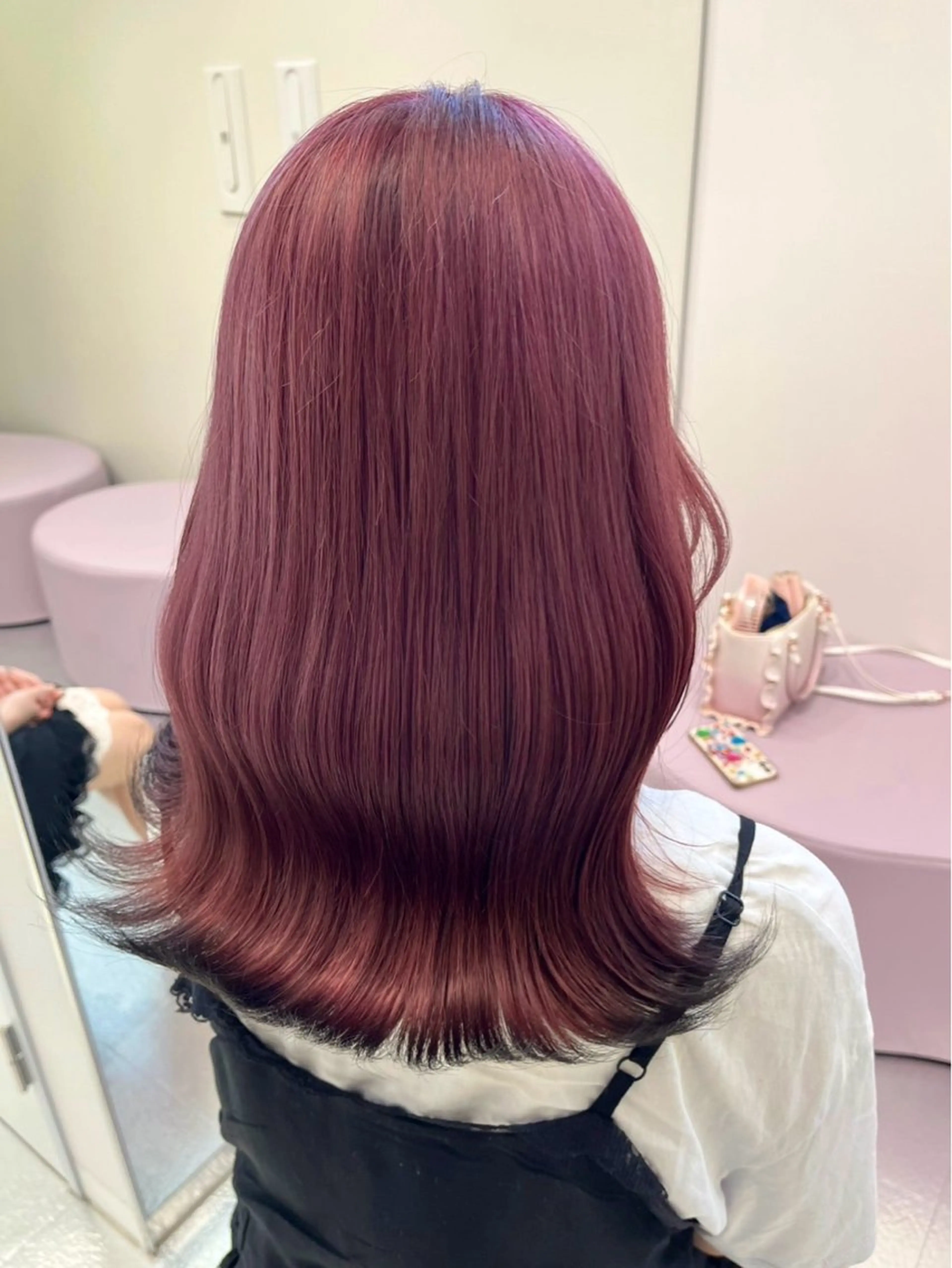 セミロング Xena ria 衣織/ブリーチカラーのヘアスタイル