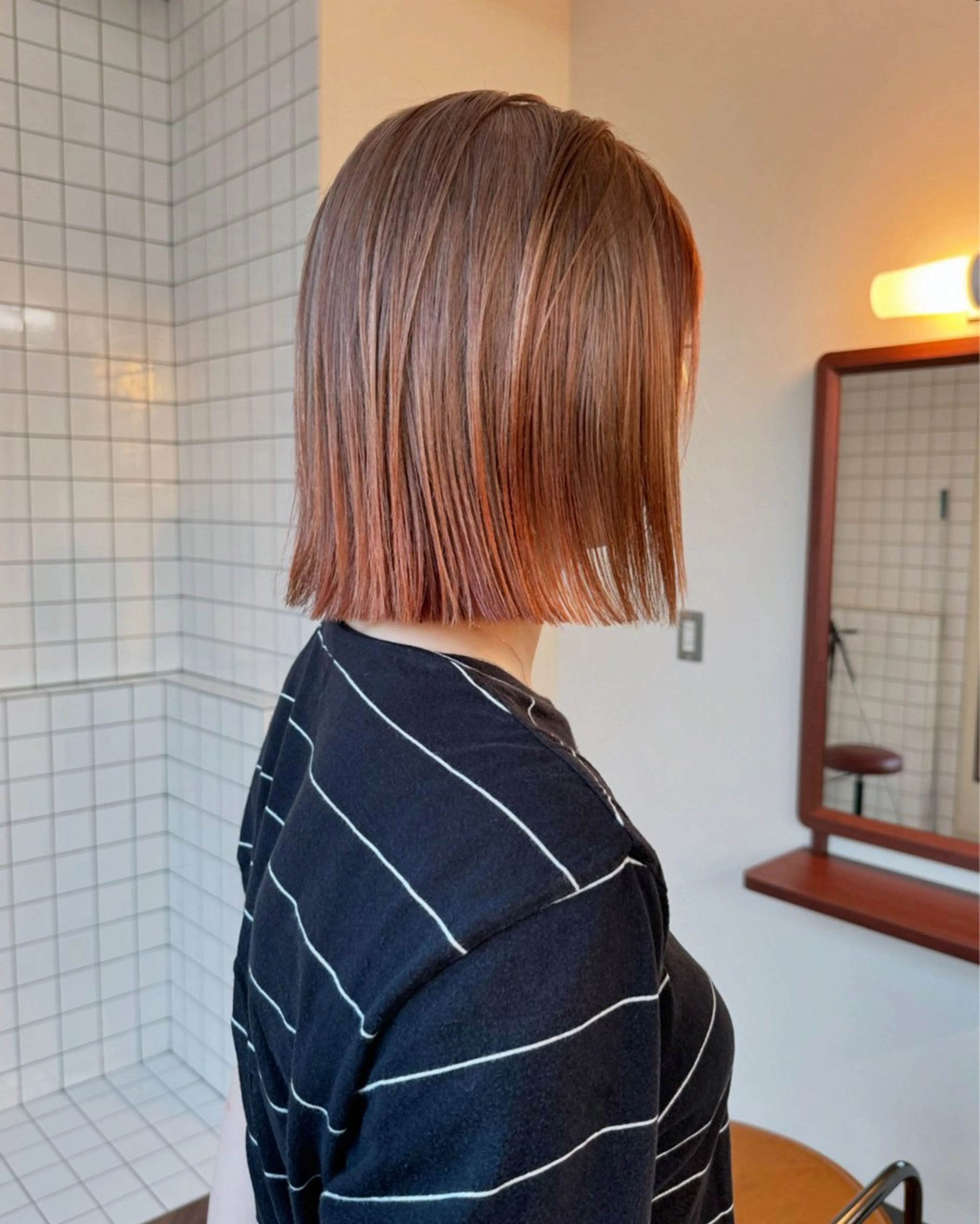 ショート カラー アッシュ アッシュブラウン ブリーチ ブラウンカラー ケアブリーチ ヘアカラー トリートメント ヘアセット レイヤー専門家 ダブルカラー修のヘアスタイル