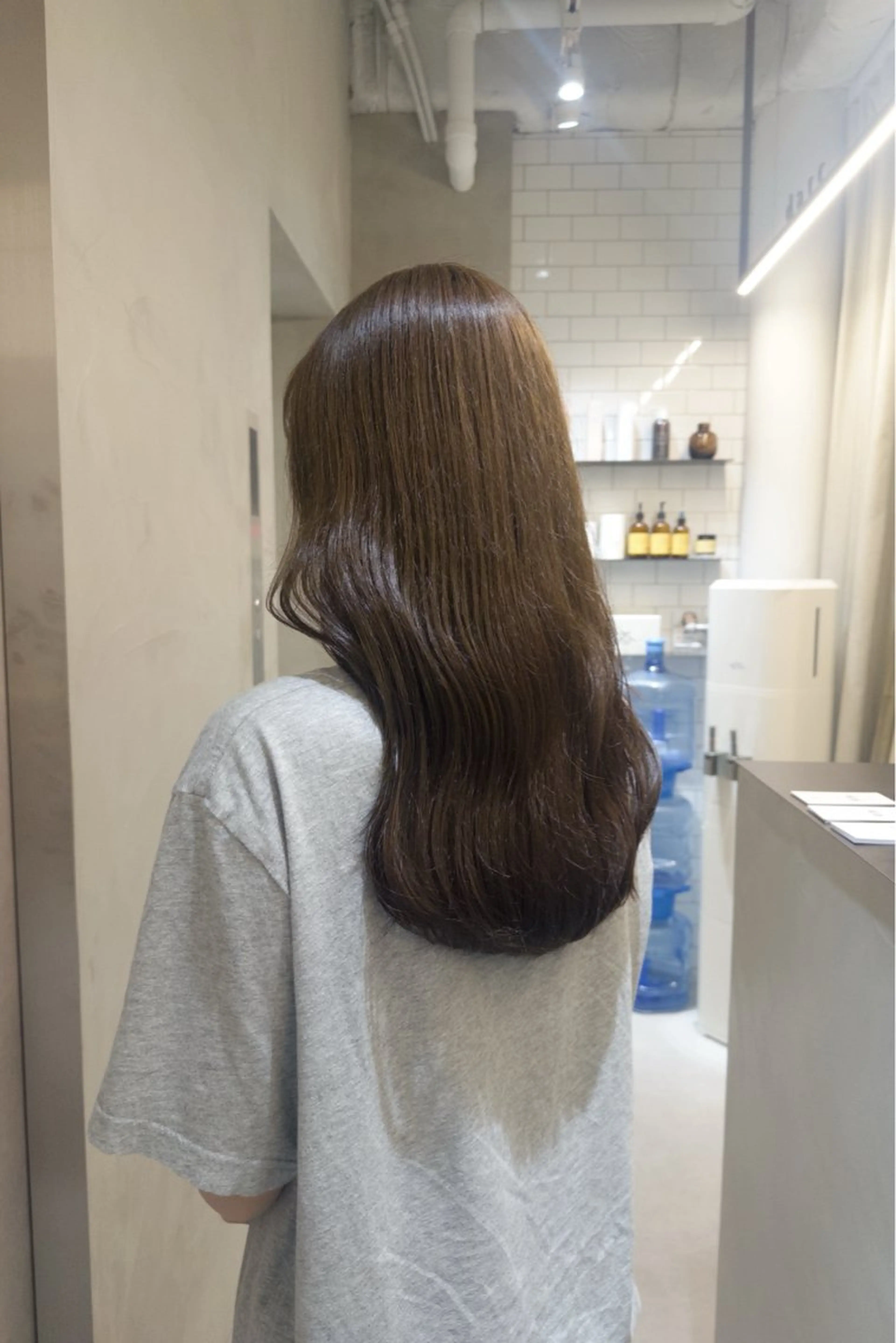 カラー ベージュカラー オリーブベージュ ヘアカラー 平山 結実のヘアスタイル