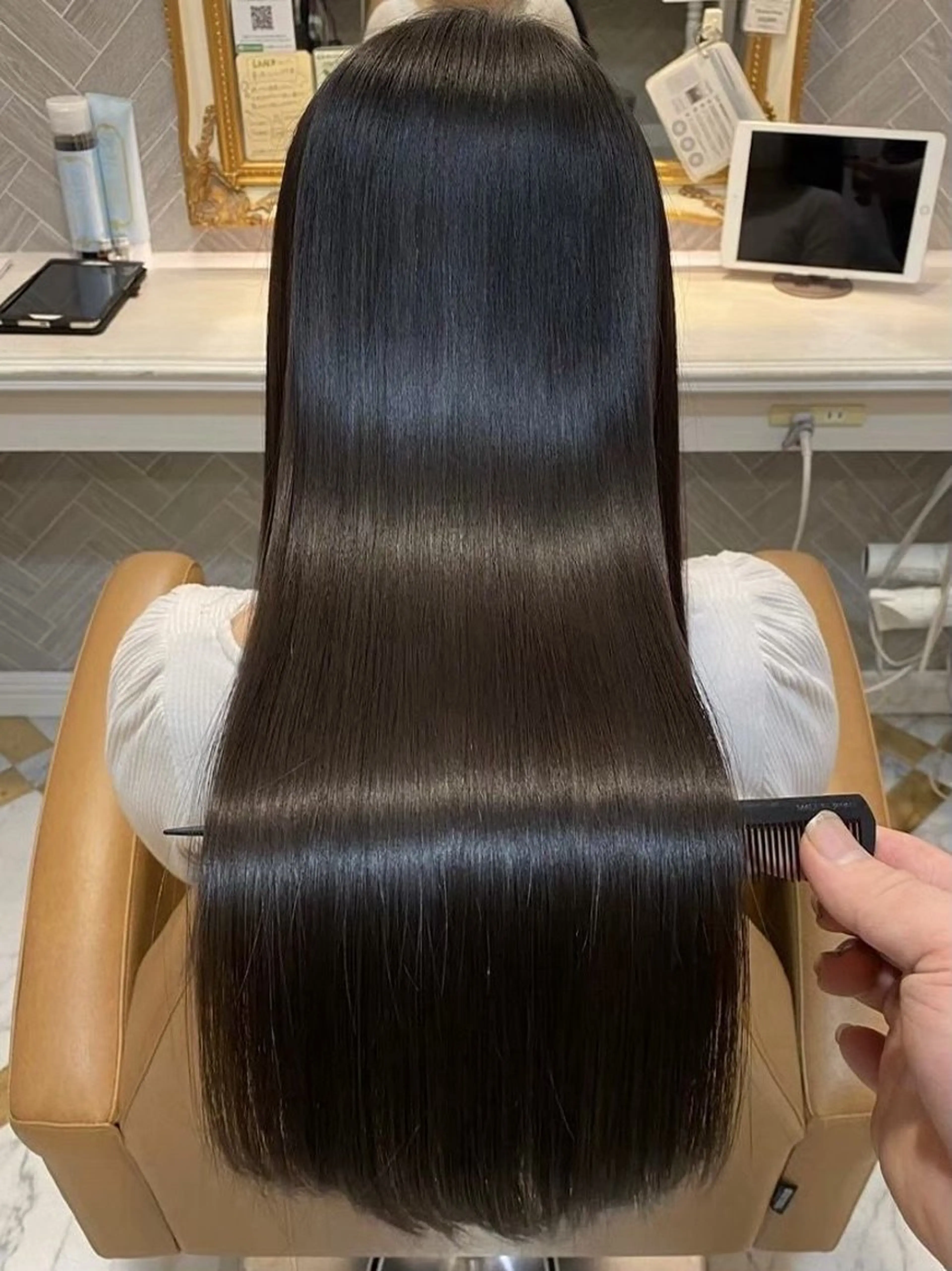 ロング 髪質改善 トリートメント MOKA🫧透明感カ ラー/垢抜けカットのヘアスタイル