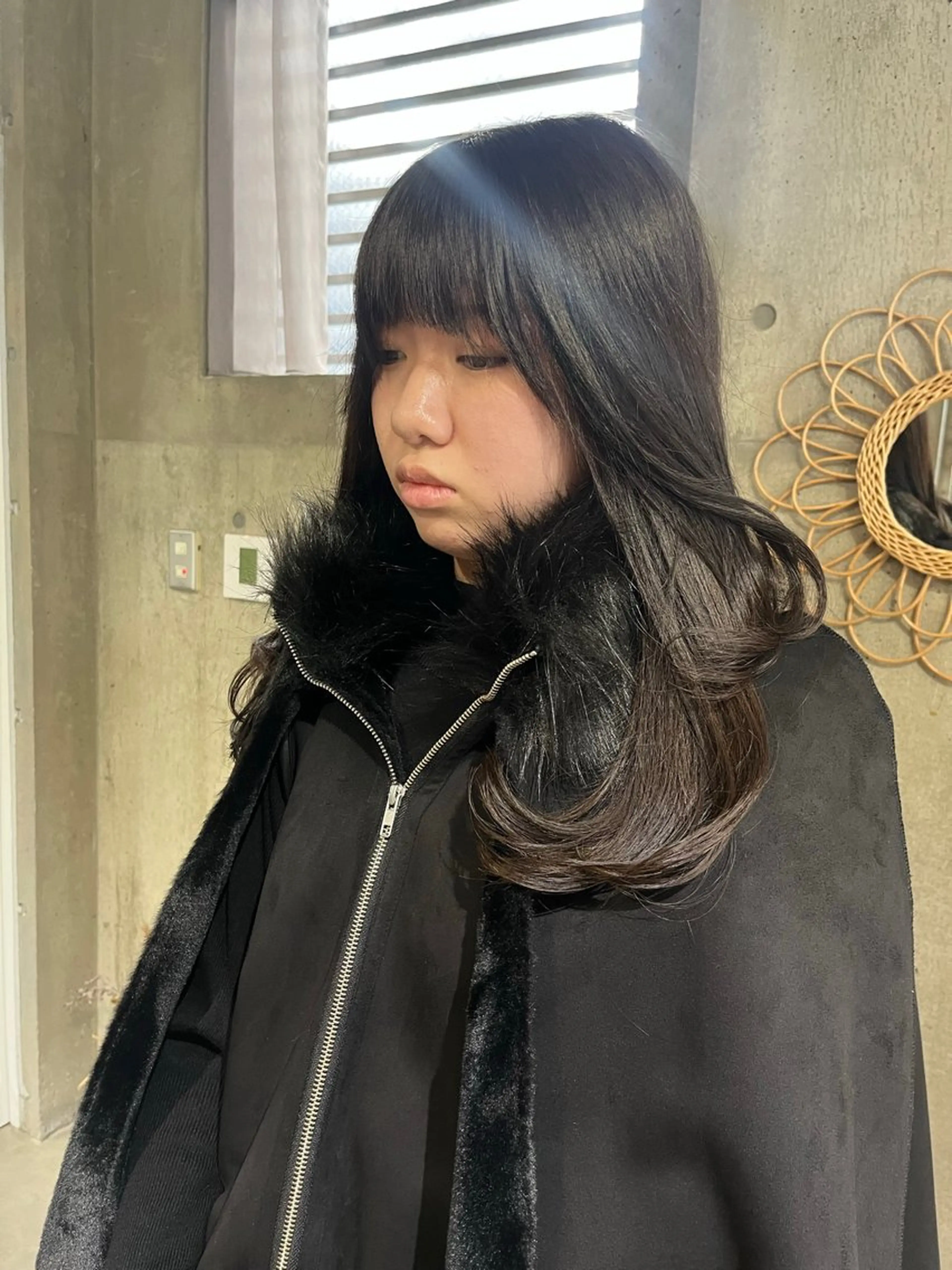 セミロング カラー ヘアアレンジ レイヤー/髪質改善 /透け感カラー/艶髪のヘアスタイル