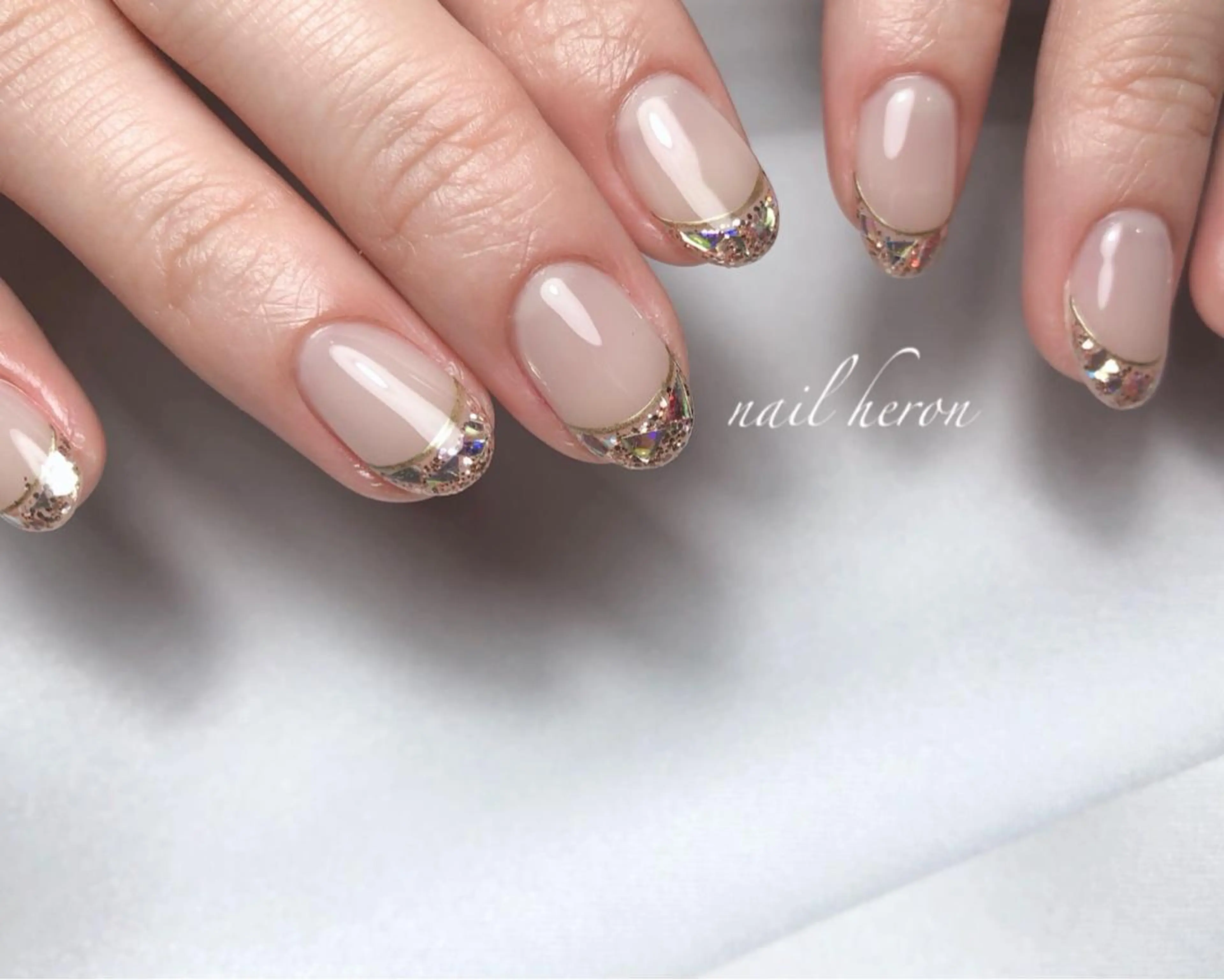 ネイル フレンチネイル ガラスフレンチ ハンドネイル saki_ nail heronのネイルデザイン