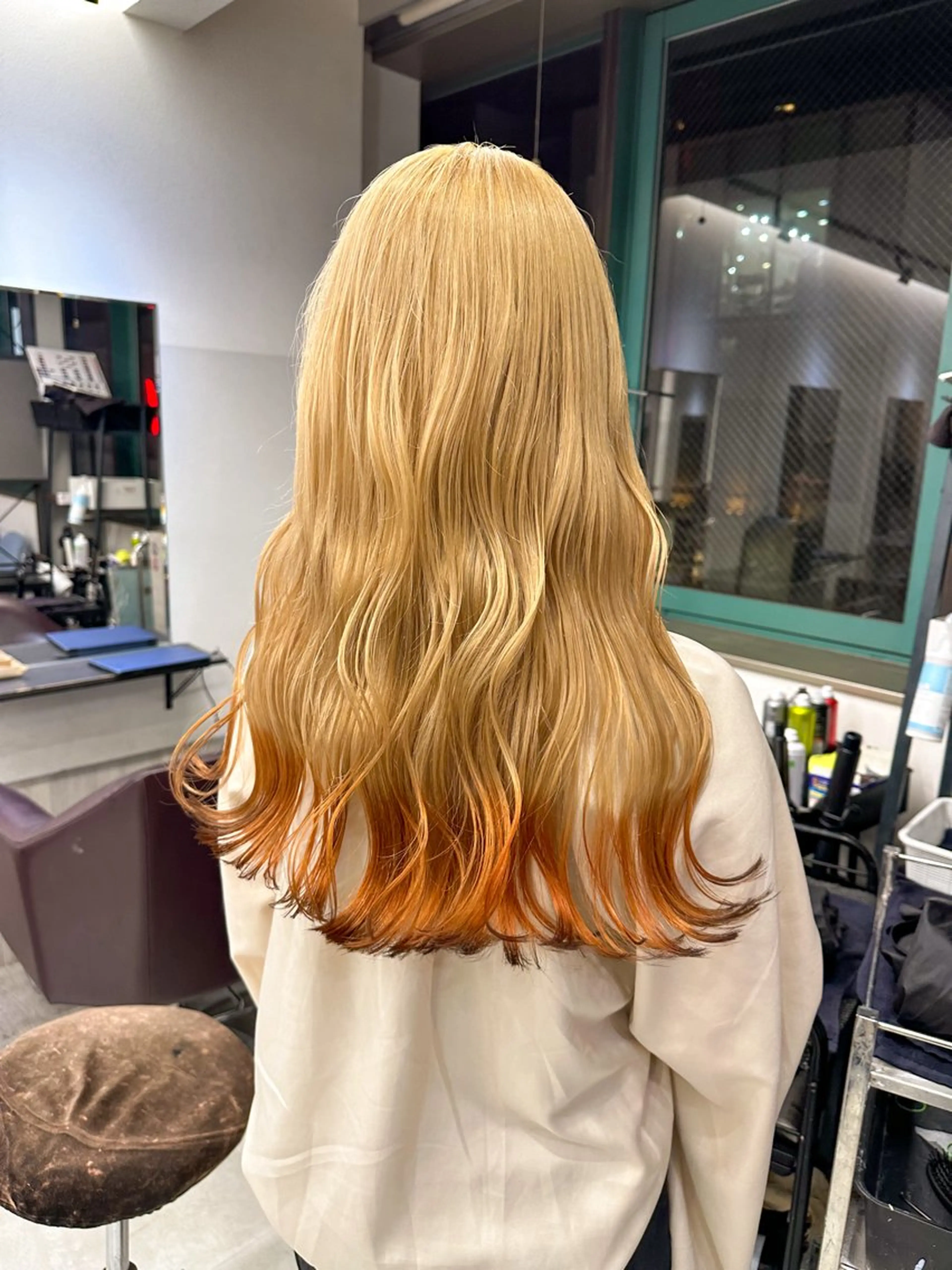 カラー ユイ☆ハイトーン ☆ブリーチデザインのヘアスタイル