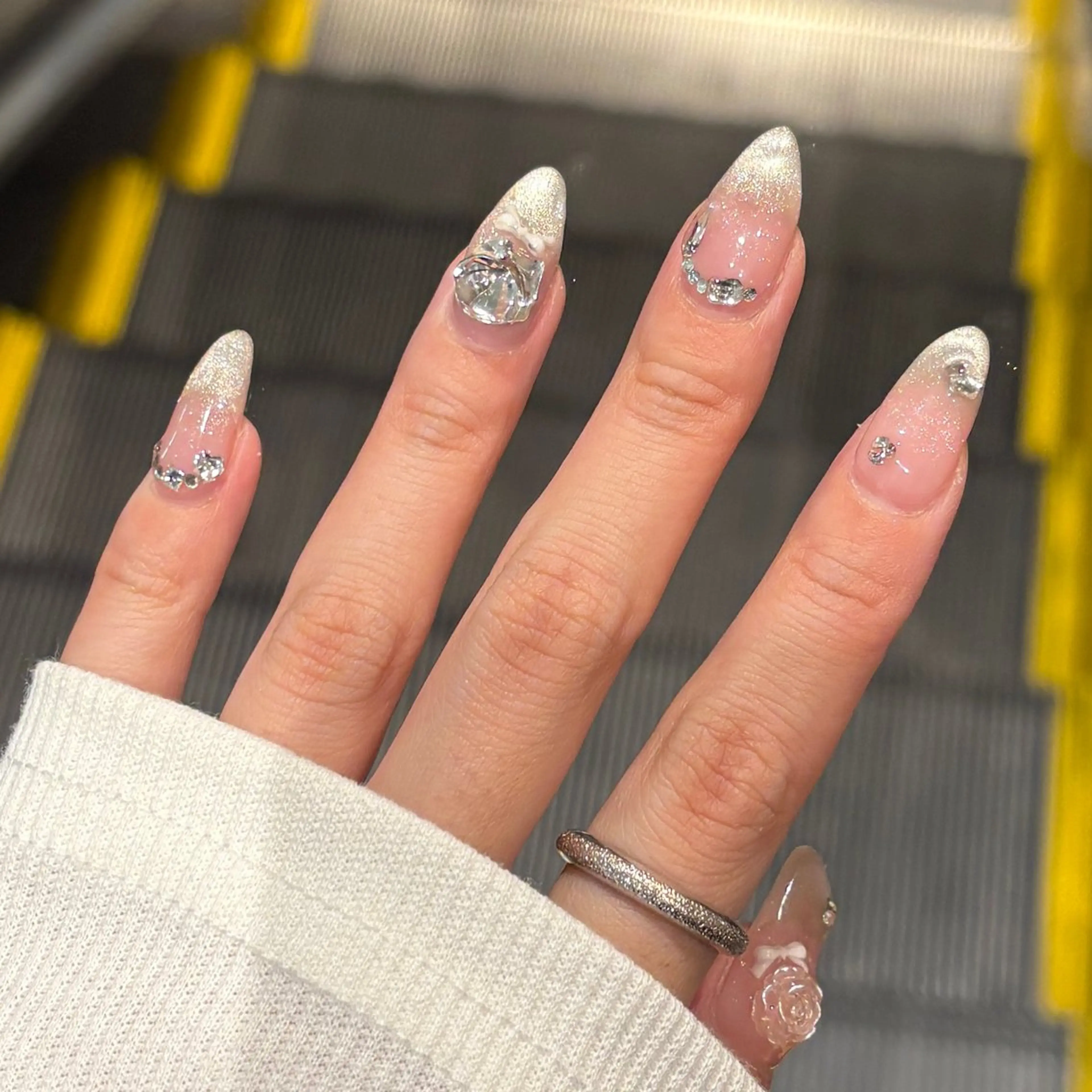 ネイル ハンドネイル EmaNail肥後橋店所属・EmaNail 肥後橋店🤍YURIのネイルデザイン