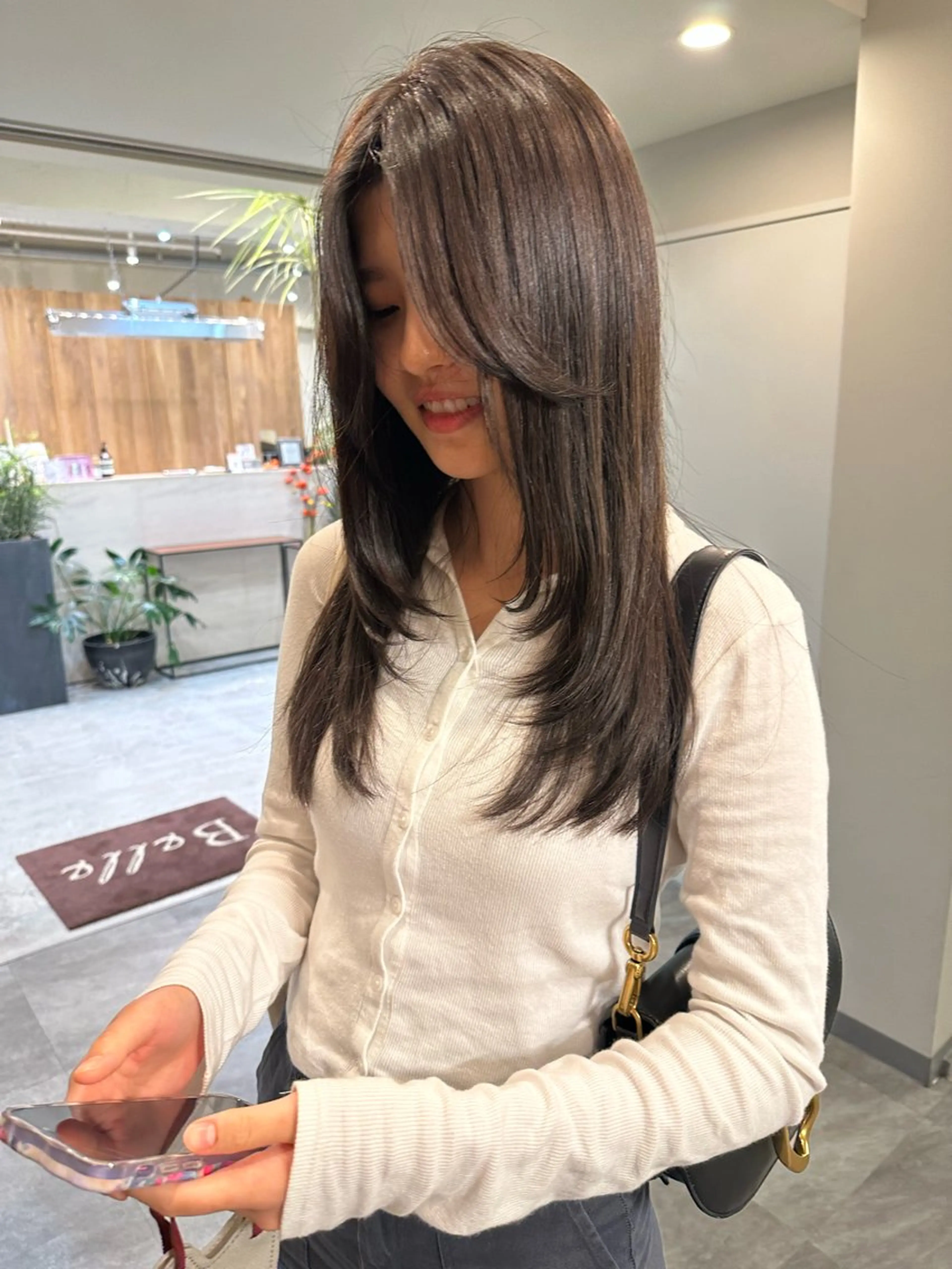 ロング 顔まわりレイヤー 韓国風ヘア レイヤーカット カット 銀 座のヘアスタイル