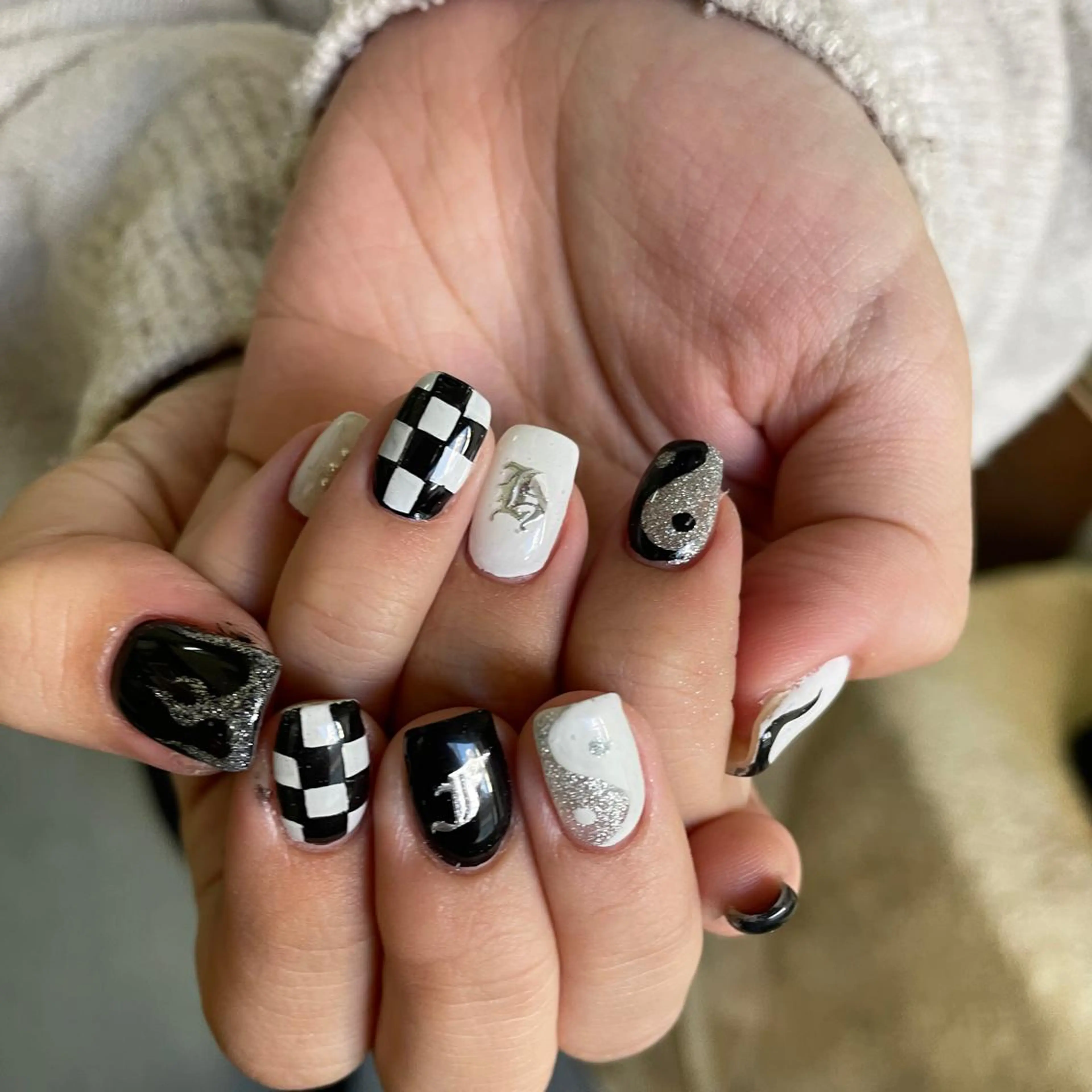 ネイル 栗田 ゆう子のネイルデザイン