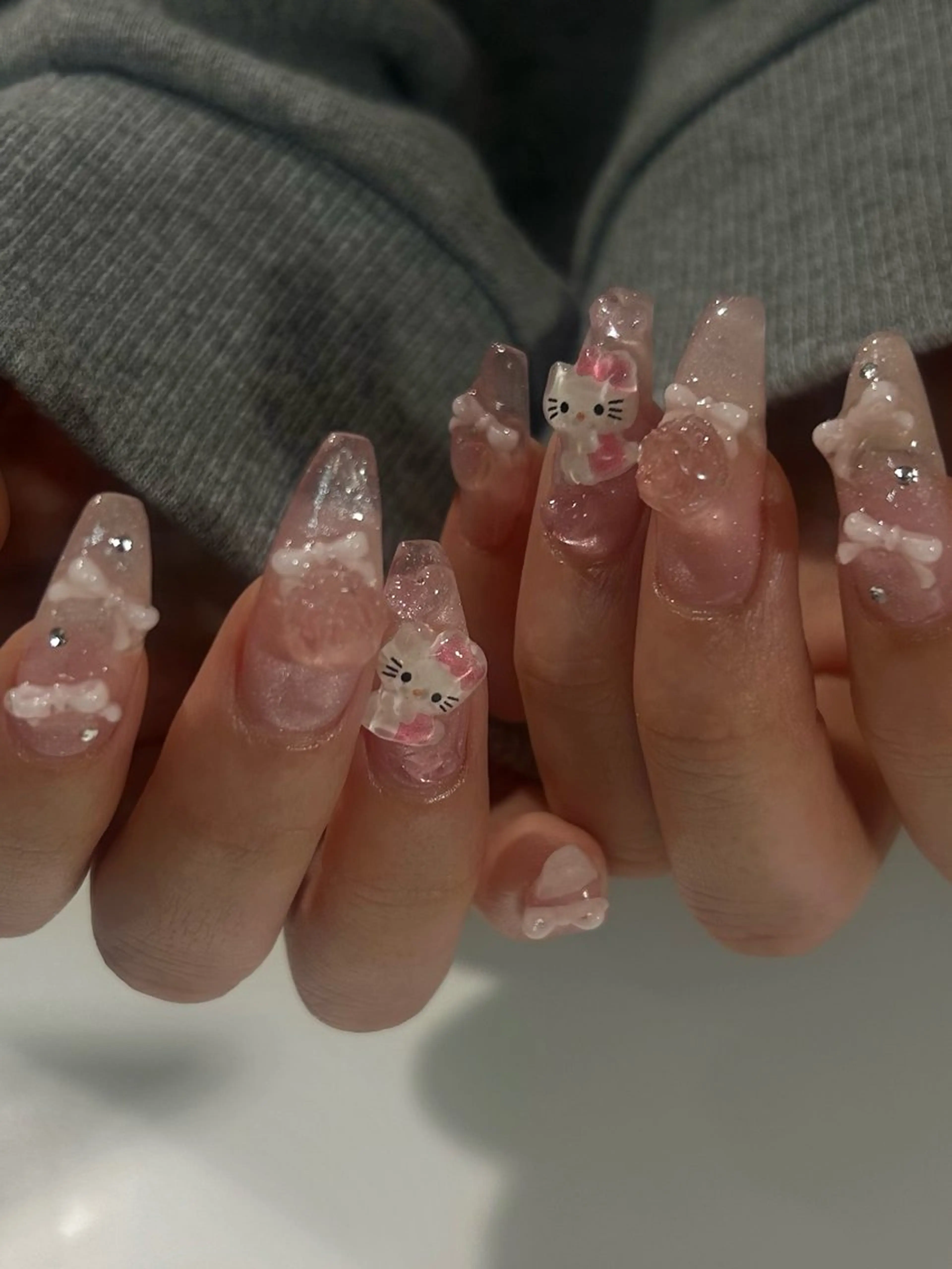 ネイル ハンドネイル emure. .のネイルデザイン