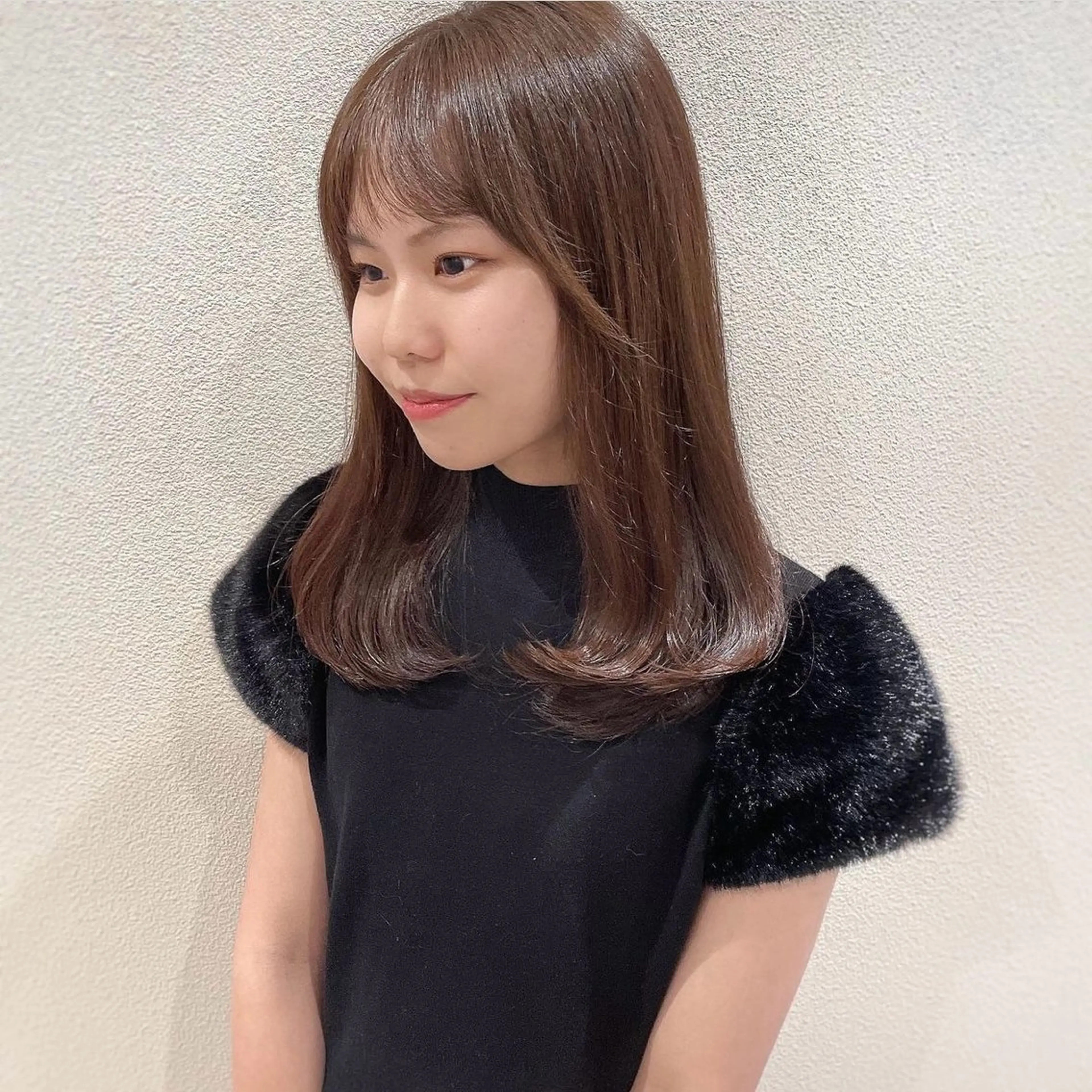 ロング 中村 佳歩のヘアスタイル