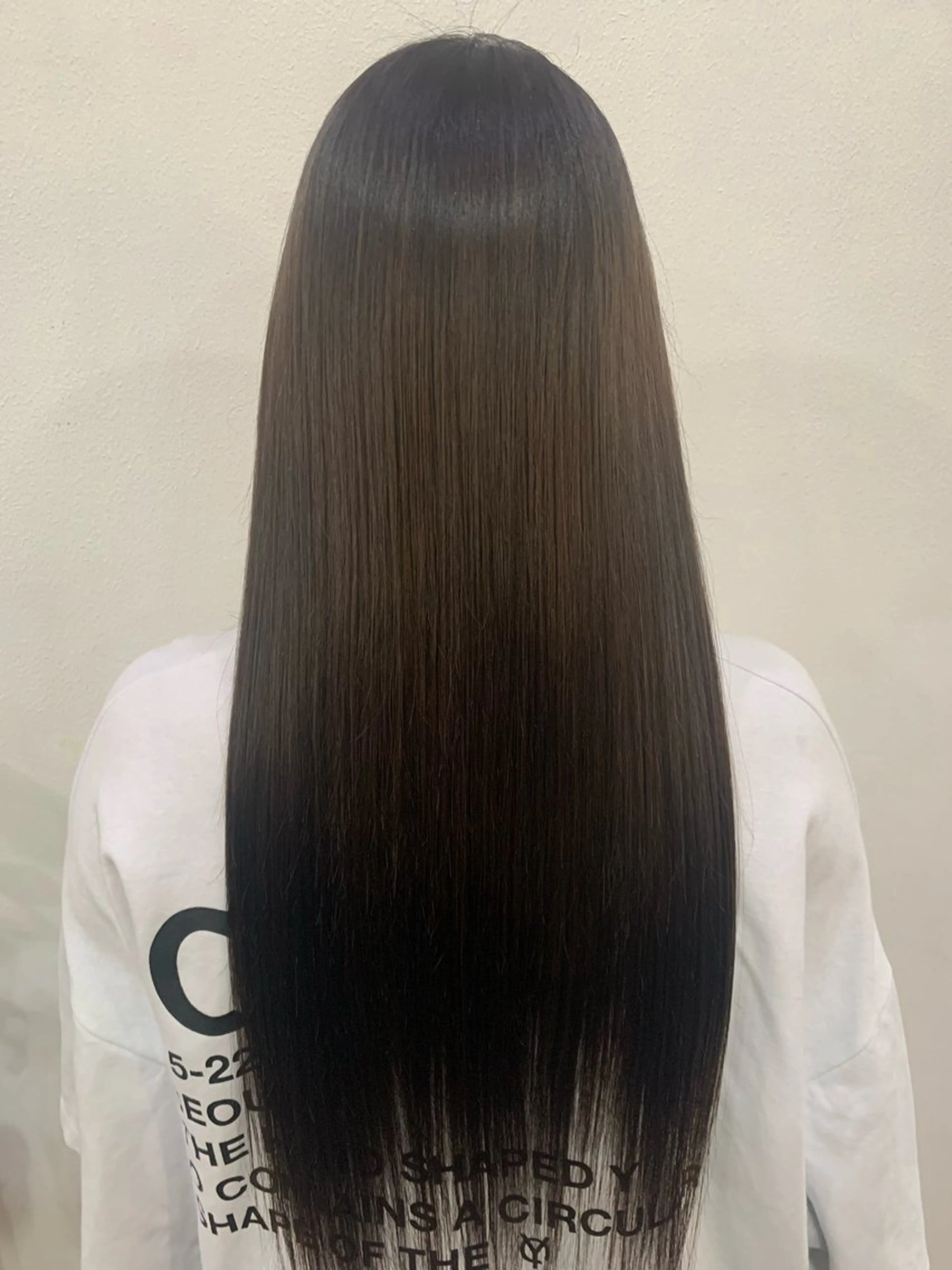 ロング パーマ 縮毛矯正 イーストハムネオ高木 亮人🌿のヘアスタイル