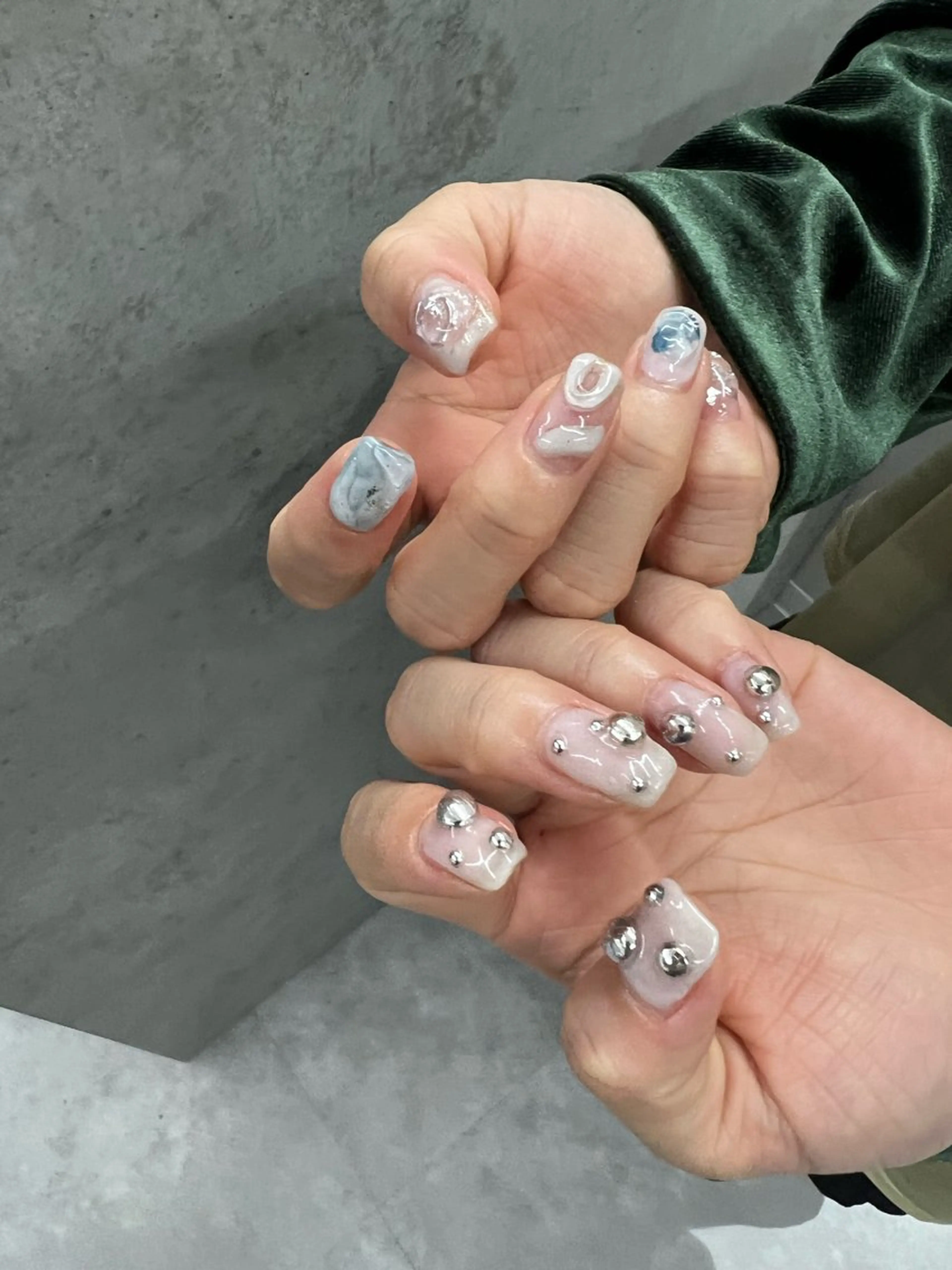 ネイル アートネイル ホワイト ハンドネイル ハンドケア Bana_ Nailのネイルデザイン