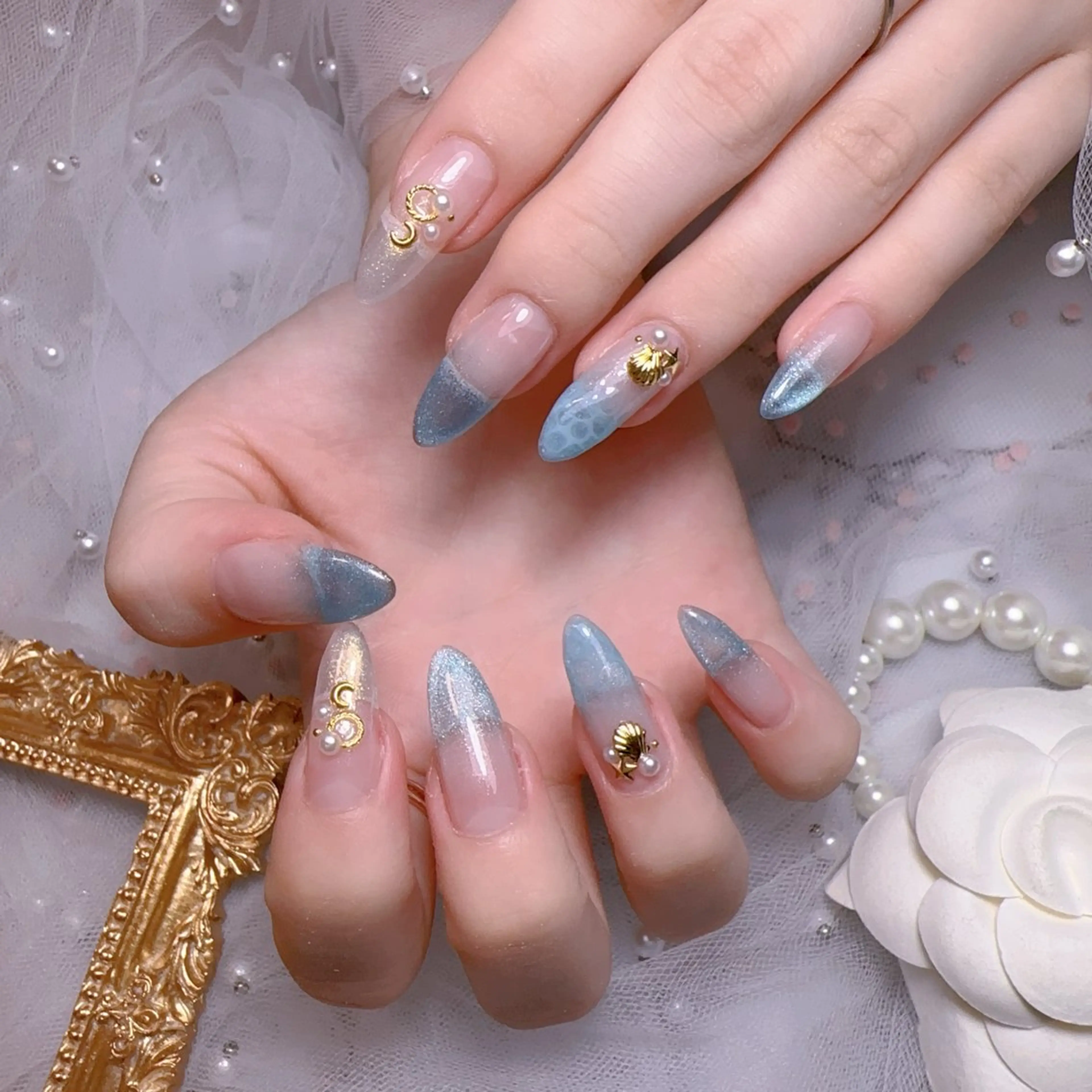 ネイル オーロラネイル フットネイル 韓国ネイル ラメ(グリッター) ラメグラデーション Belle nail salon 新小岩のネイルデザイン