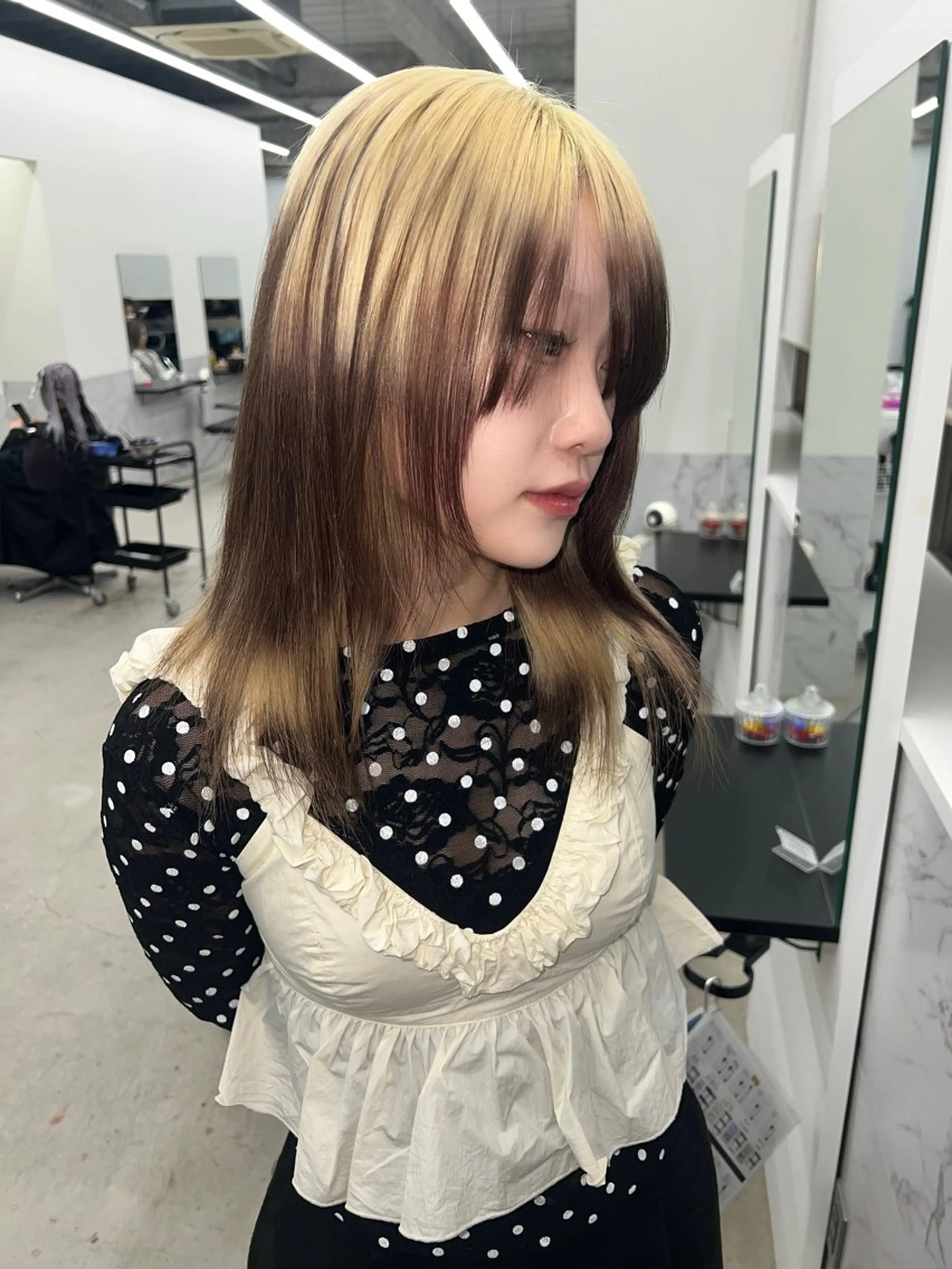 ミディアム カラー デザインカラー 萩野下 かきのヘアスタイル