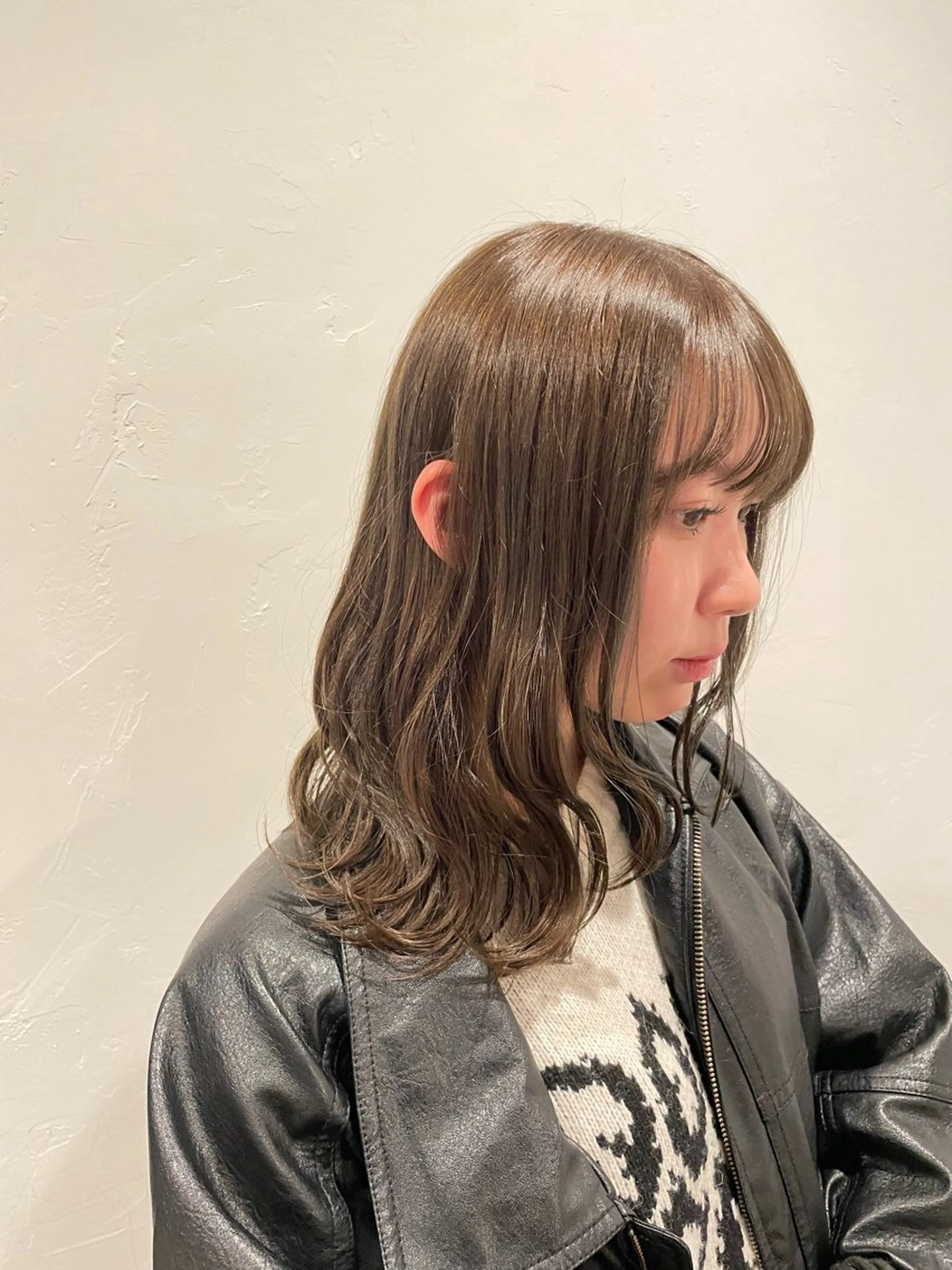セミロング カット ヘアカラー トリートメント ベージュカラー/新潟 カラー特化/落合優吾のヘアスタイル