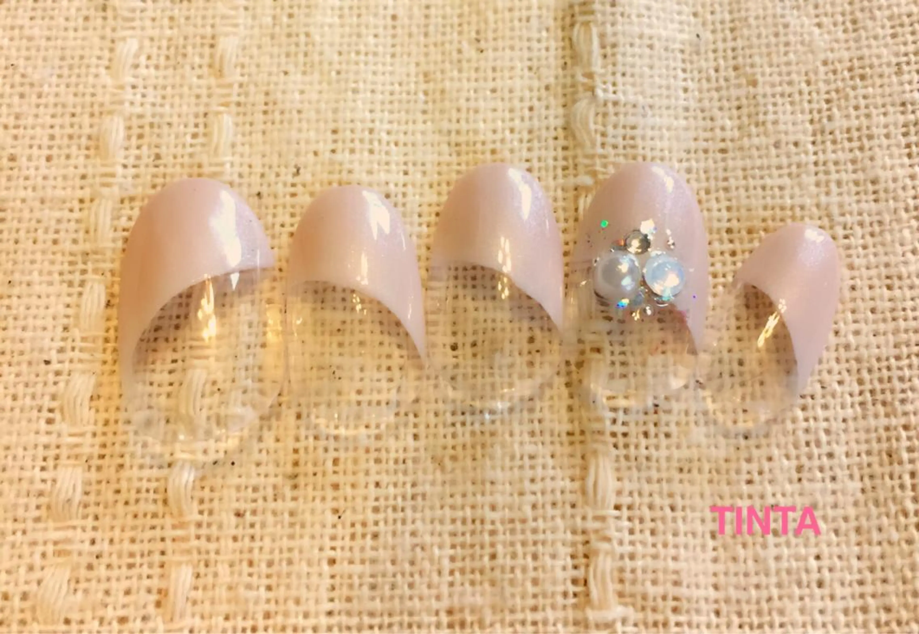 ネイル フレンチネイル 斜めフレンチ 馬場 典子のネイルデザイン