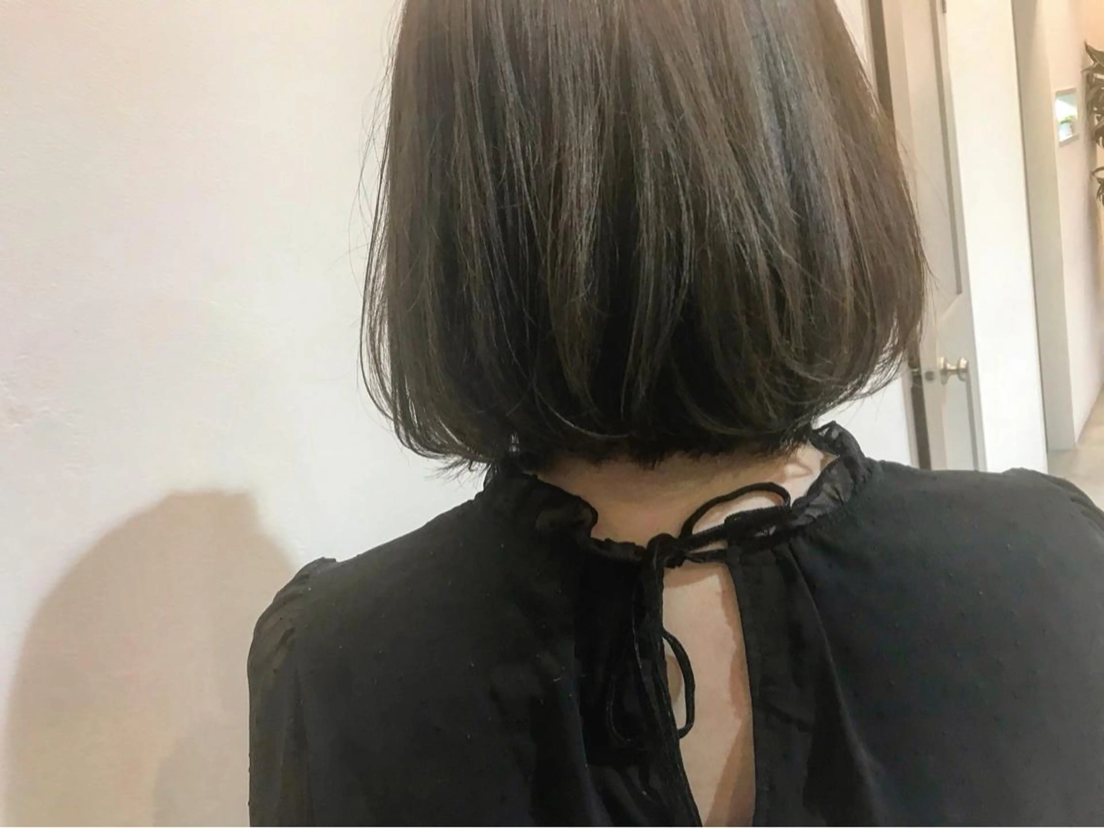 ショート カラー アッシュ 吉田 早織のヘアスタイル