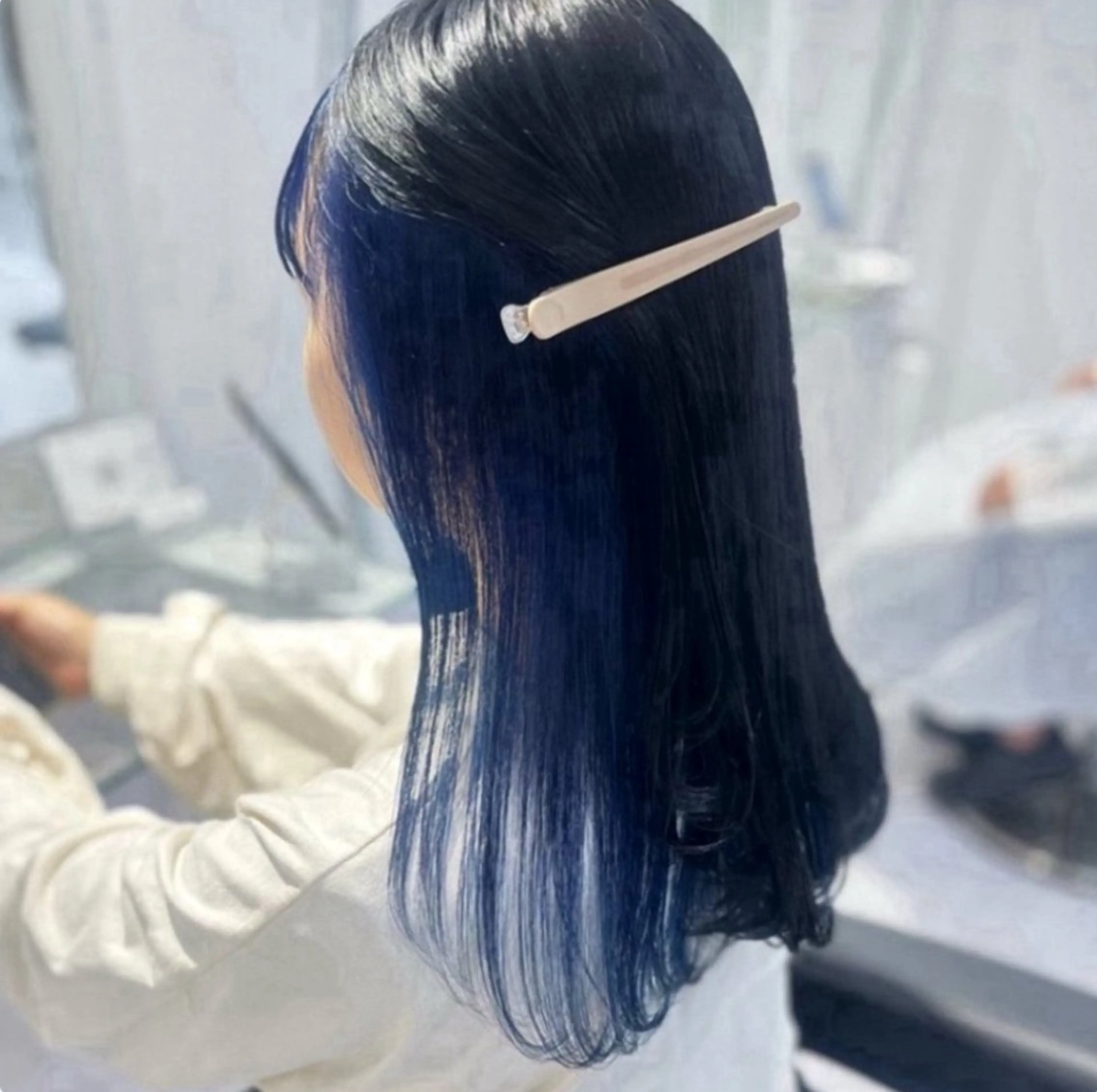 ロング カラー 🫧うる艶トレンド 🫧透明感カラーのヘアスタイル