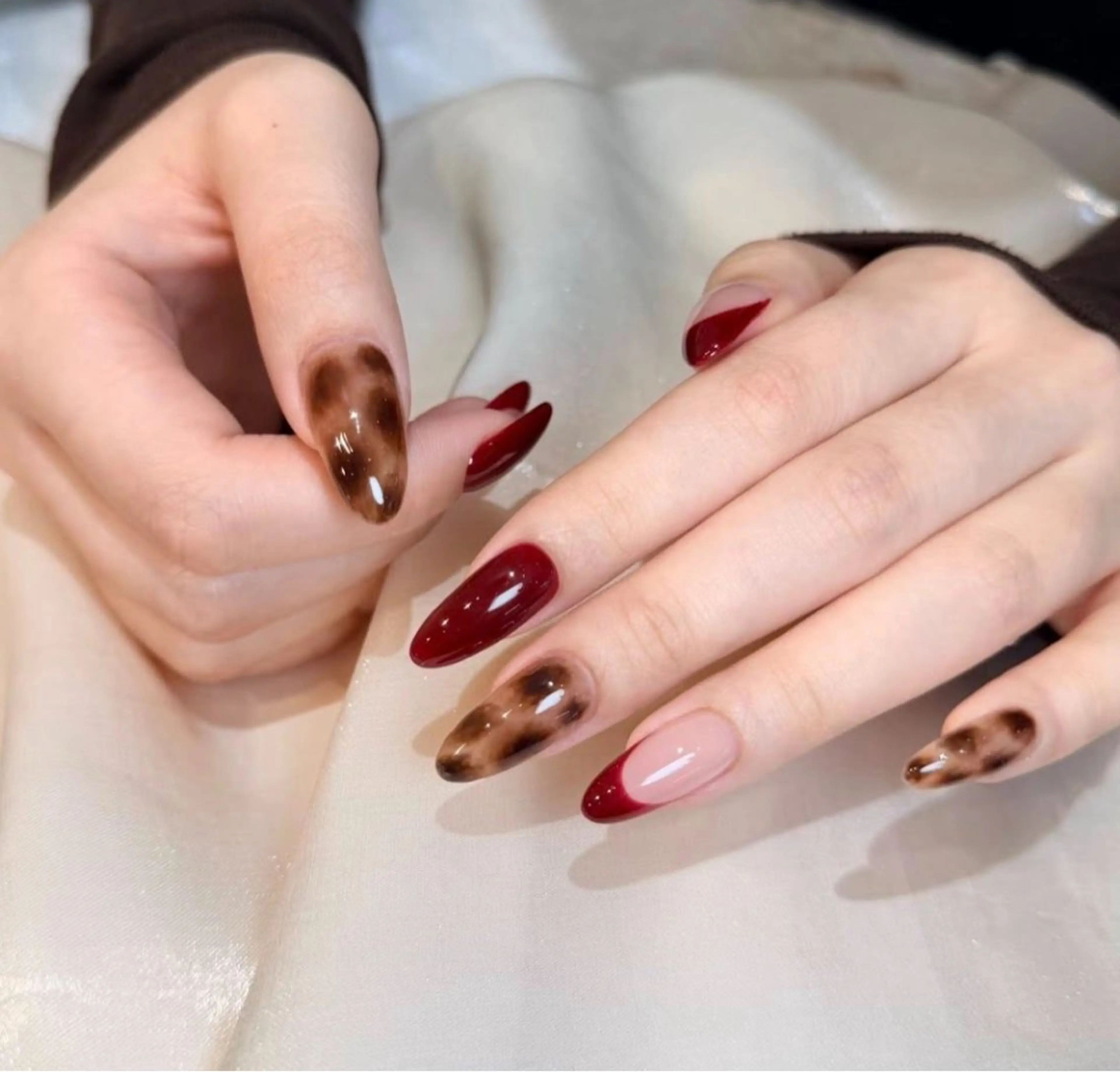 ネイル ハンドネイル 🎀PG🩵 ネイルサロンのネイルデザイン