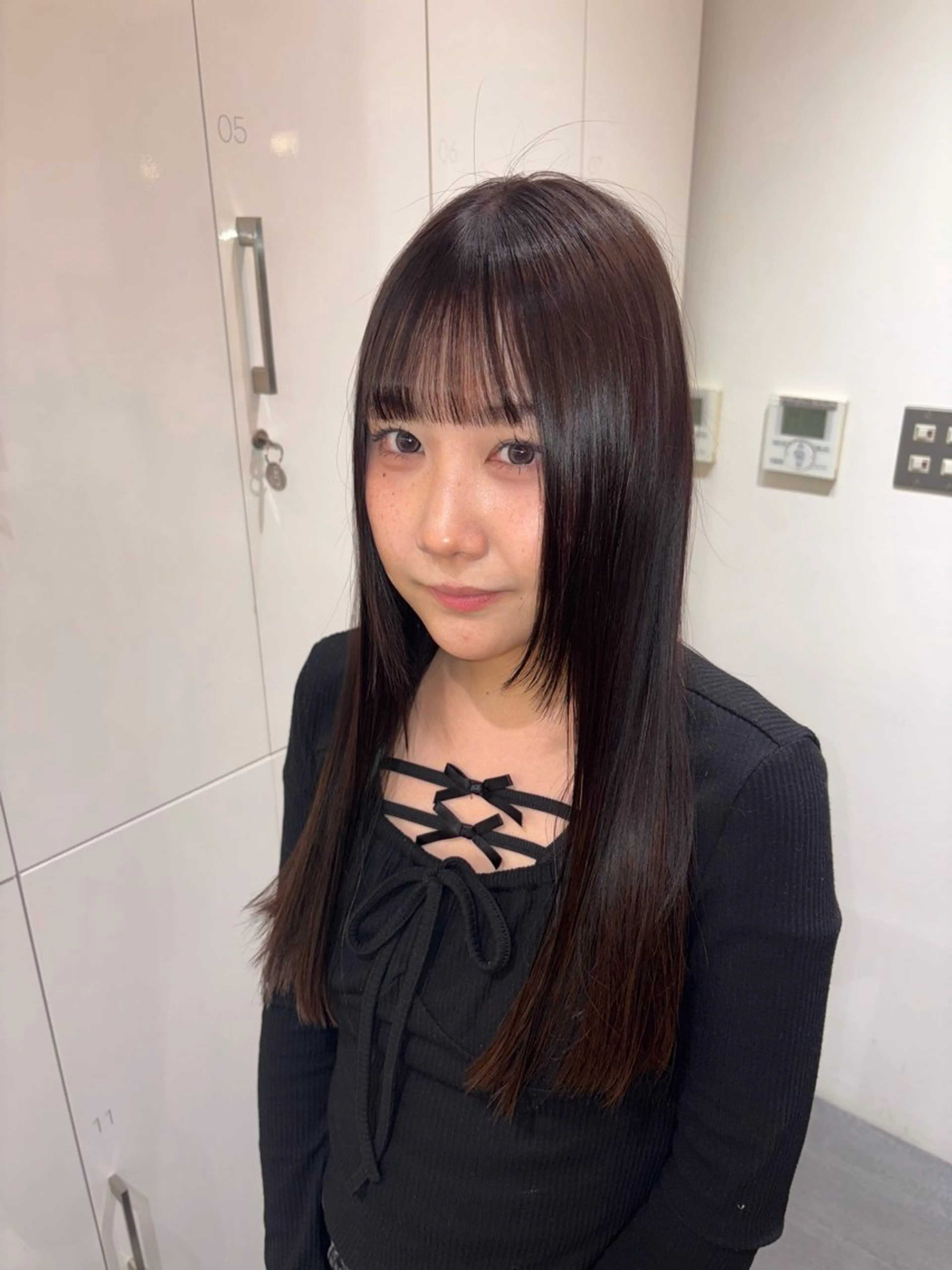 ロング イズミ ミオのヘアスタイル
