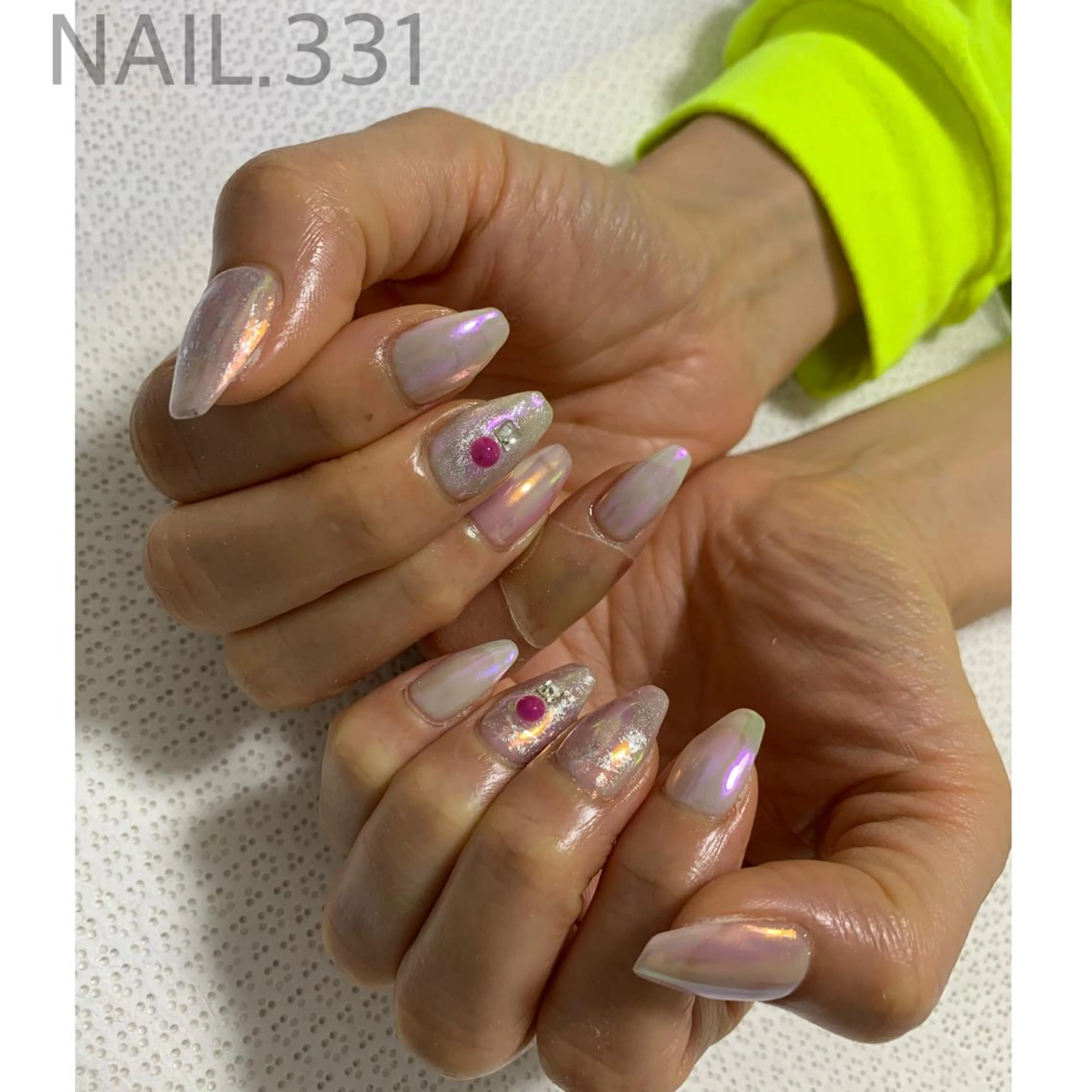 ネイル Nail 331のネイルデザイン