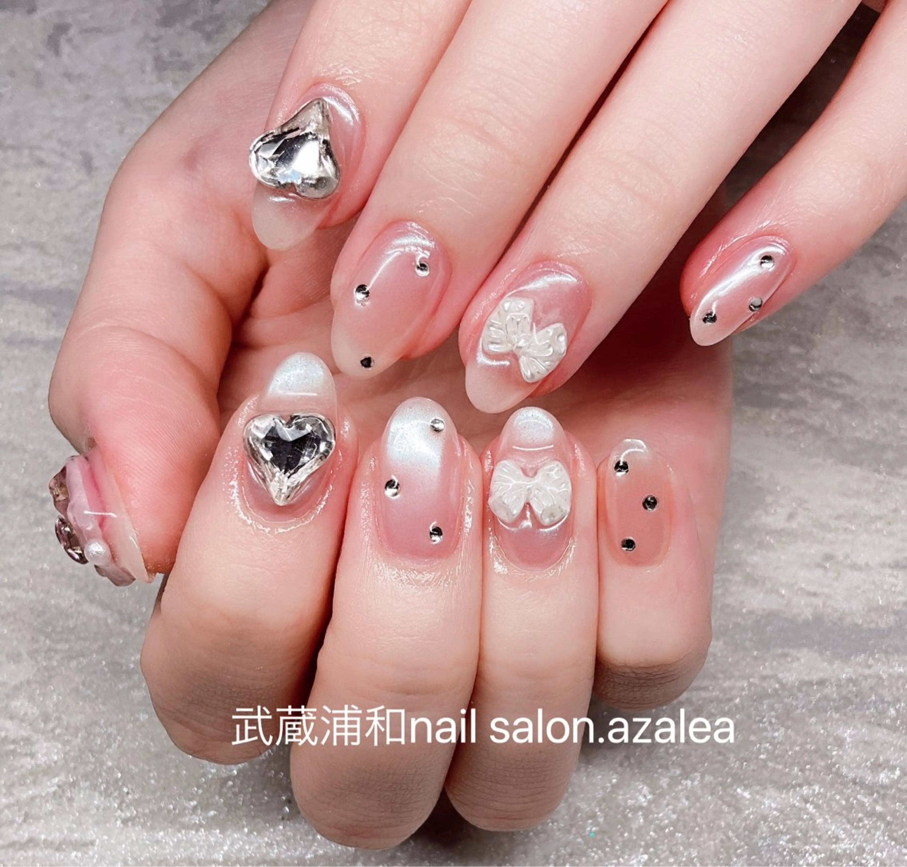 ネイル ハンドネイル R inのネイルデザイン