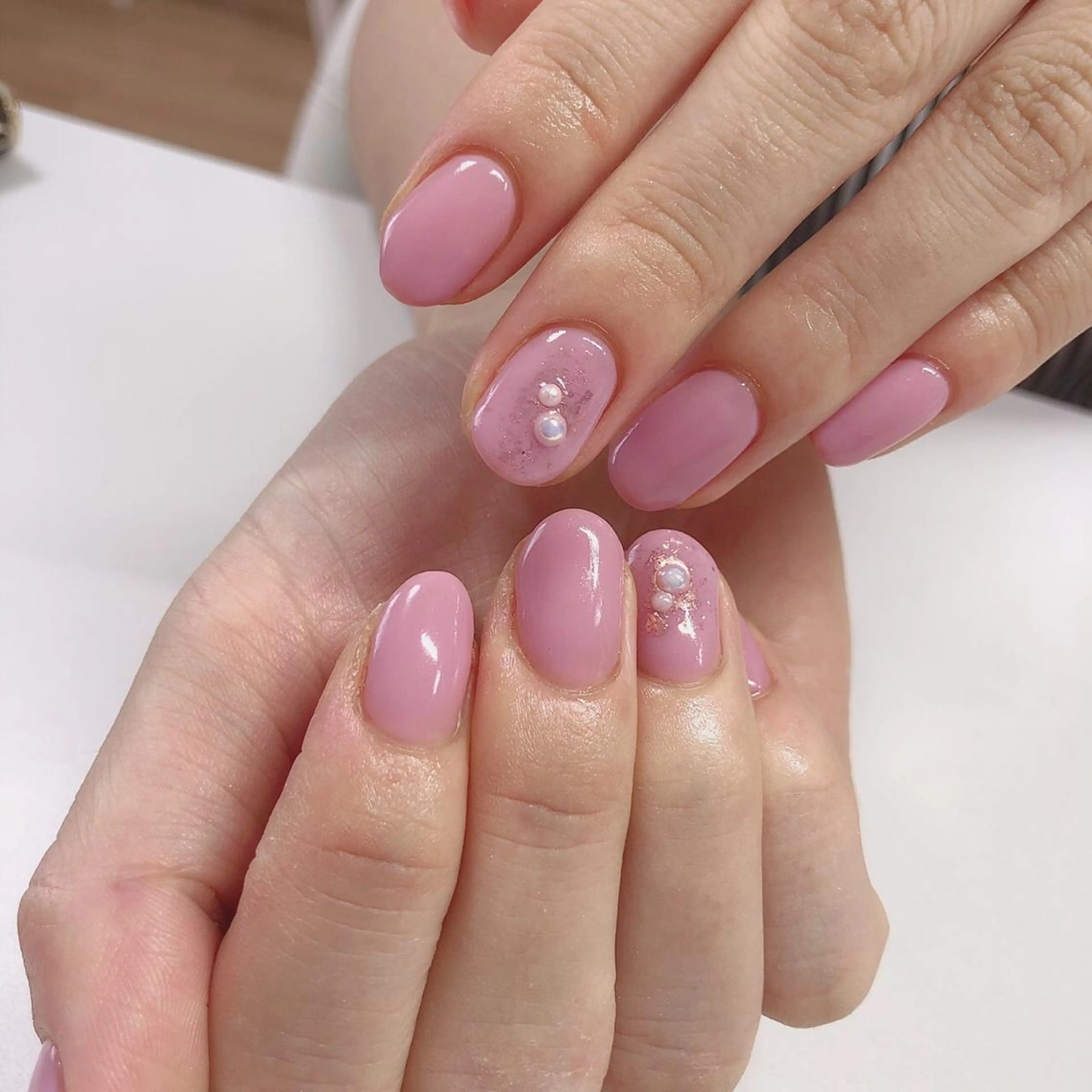 ネイル アートネイル 長さ出し フットネイル グリーン ニュアンスネイル Lily Roseスタッフ一同のマツエク・マツパデザイン