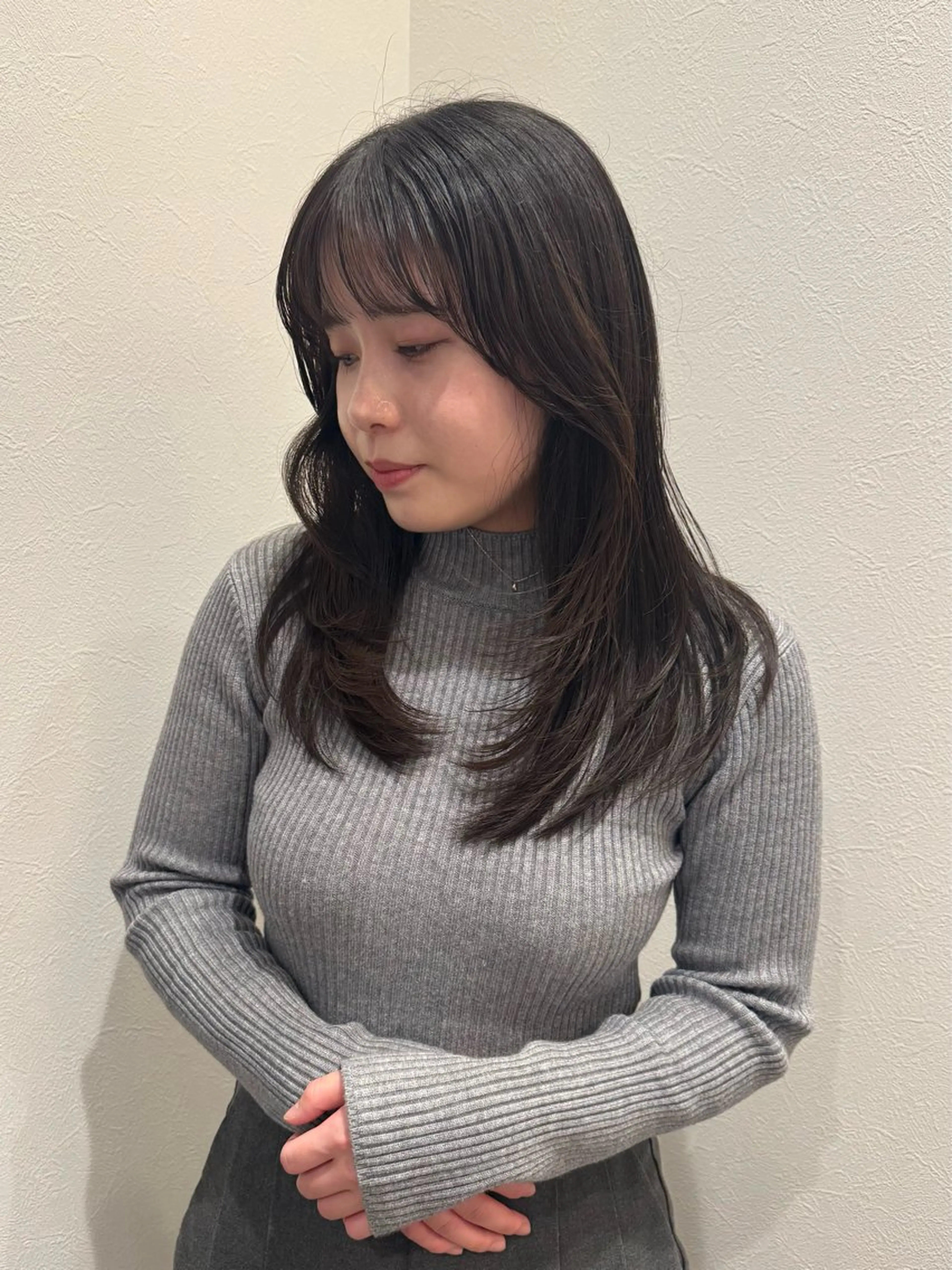 セミロング もりしま あやかのヘアスタイル