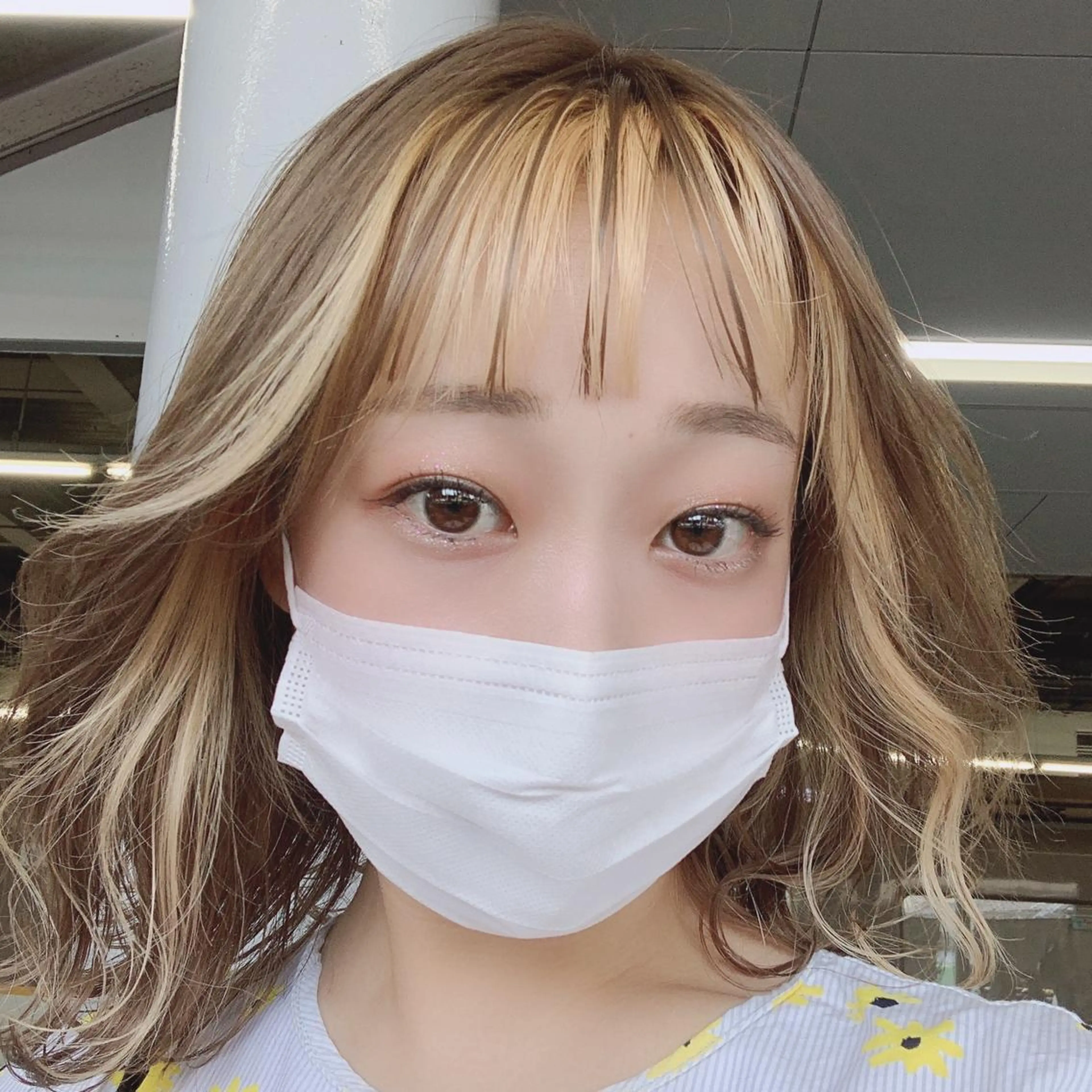 カラー 山本 鮎里のマツエク・マツパデザイン