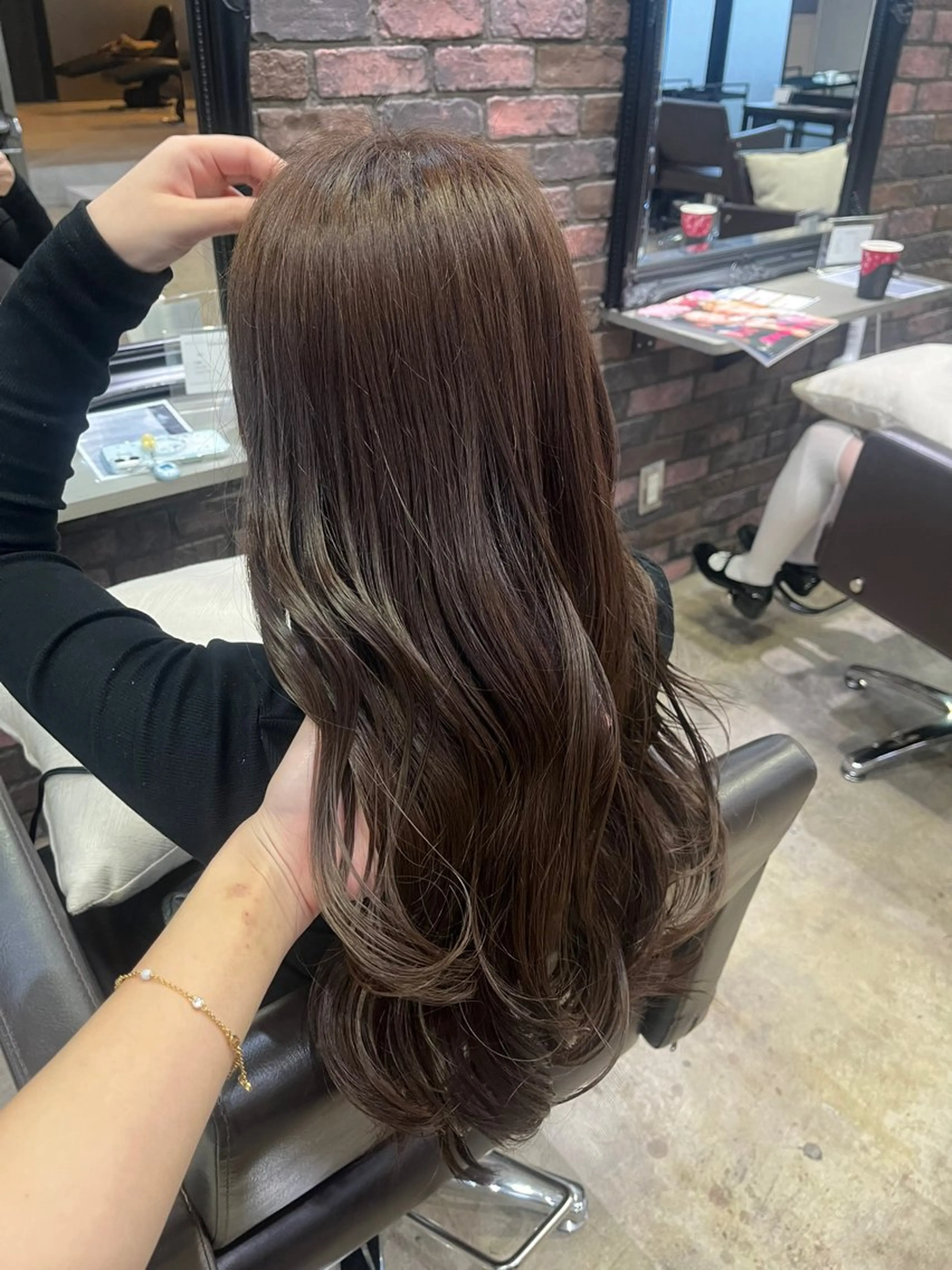 ロング カット ヘアカラー トリートメント 髪質改善×ブリーチ 無しWカラー🫧天神のヘアスタイル