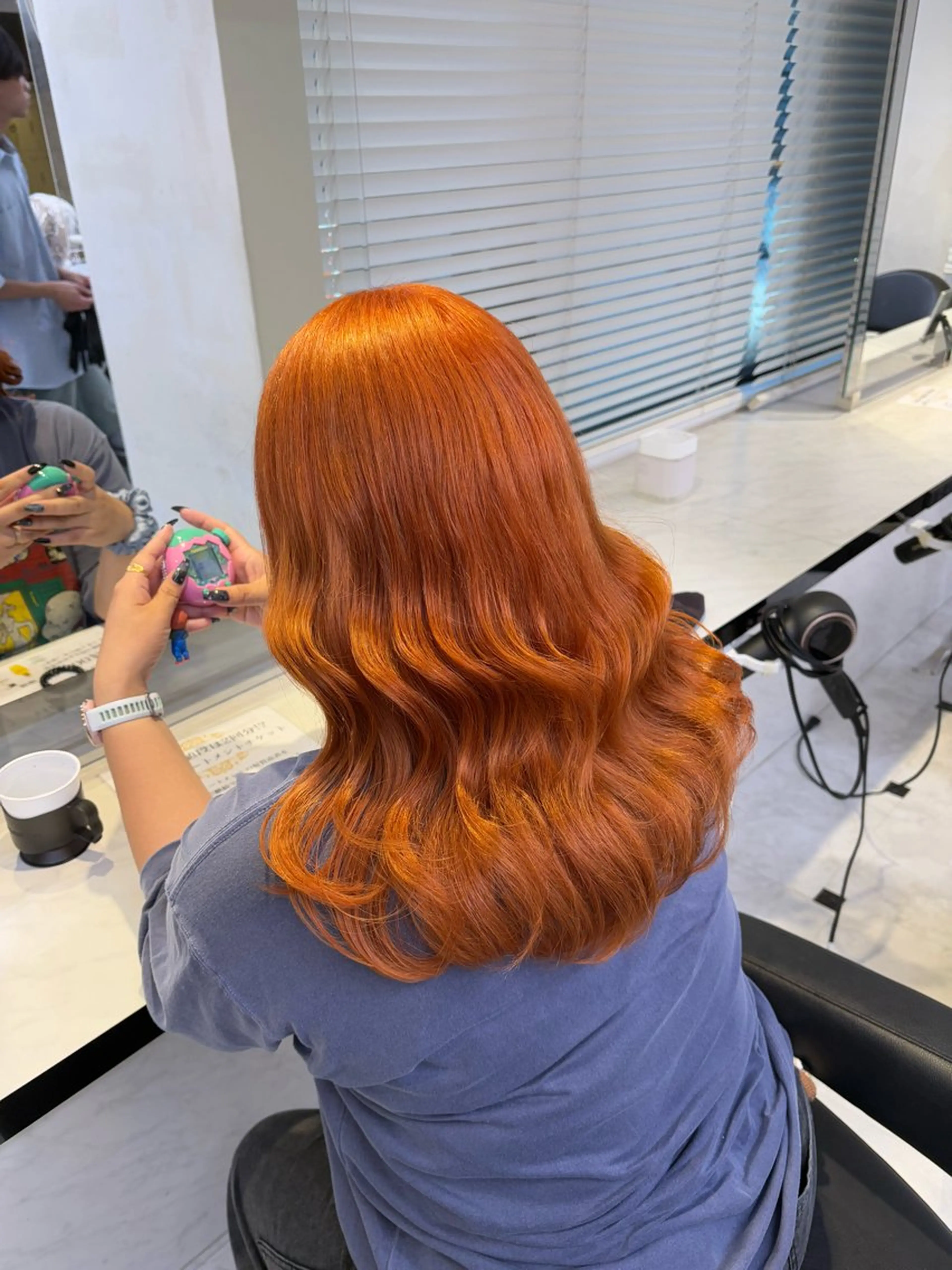 セミロング カラー ヘアカラー トリートメント 透明感ベージュカラー 🪞上野🪞AIのヘアスタイル