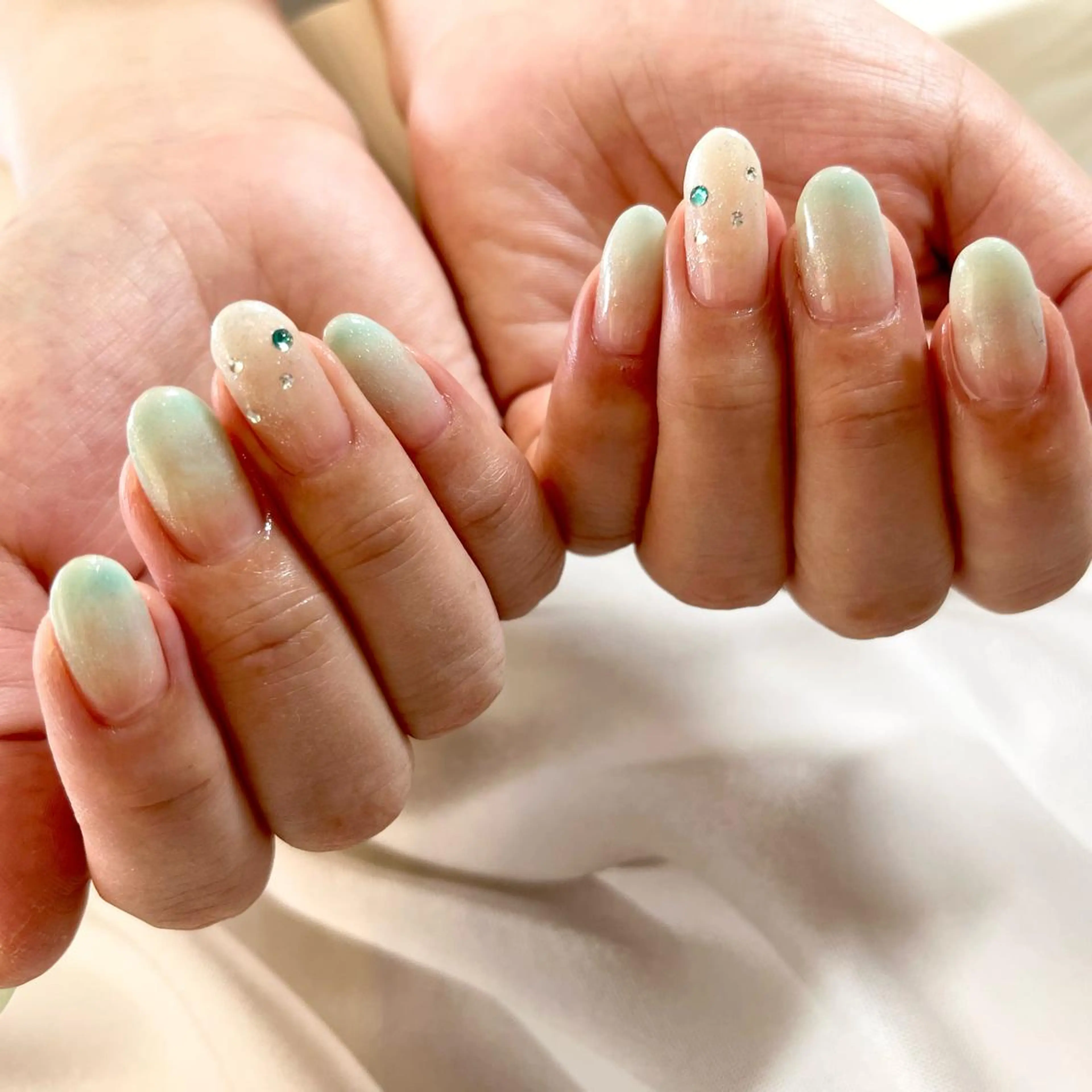 ネイル ハンドネイル 久保 菜摘のネイルデザイン