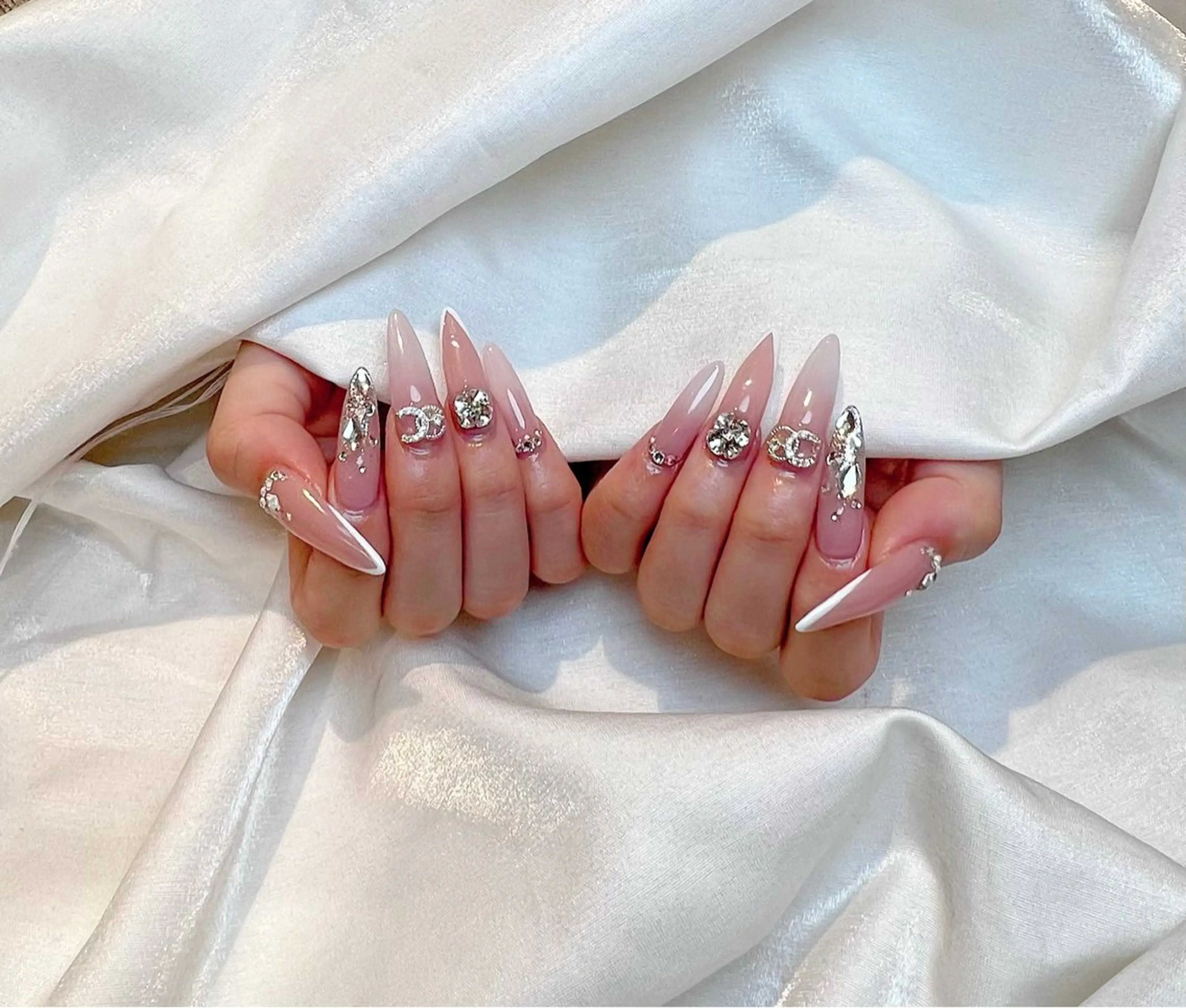 ネイル Lino+ ネイル&よもぎ蒸しのネイルデザイン