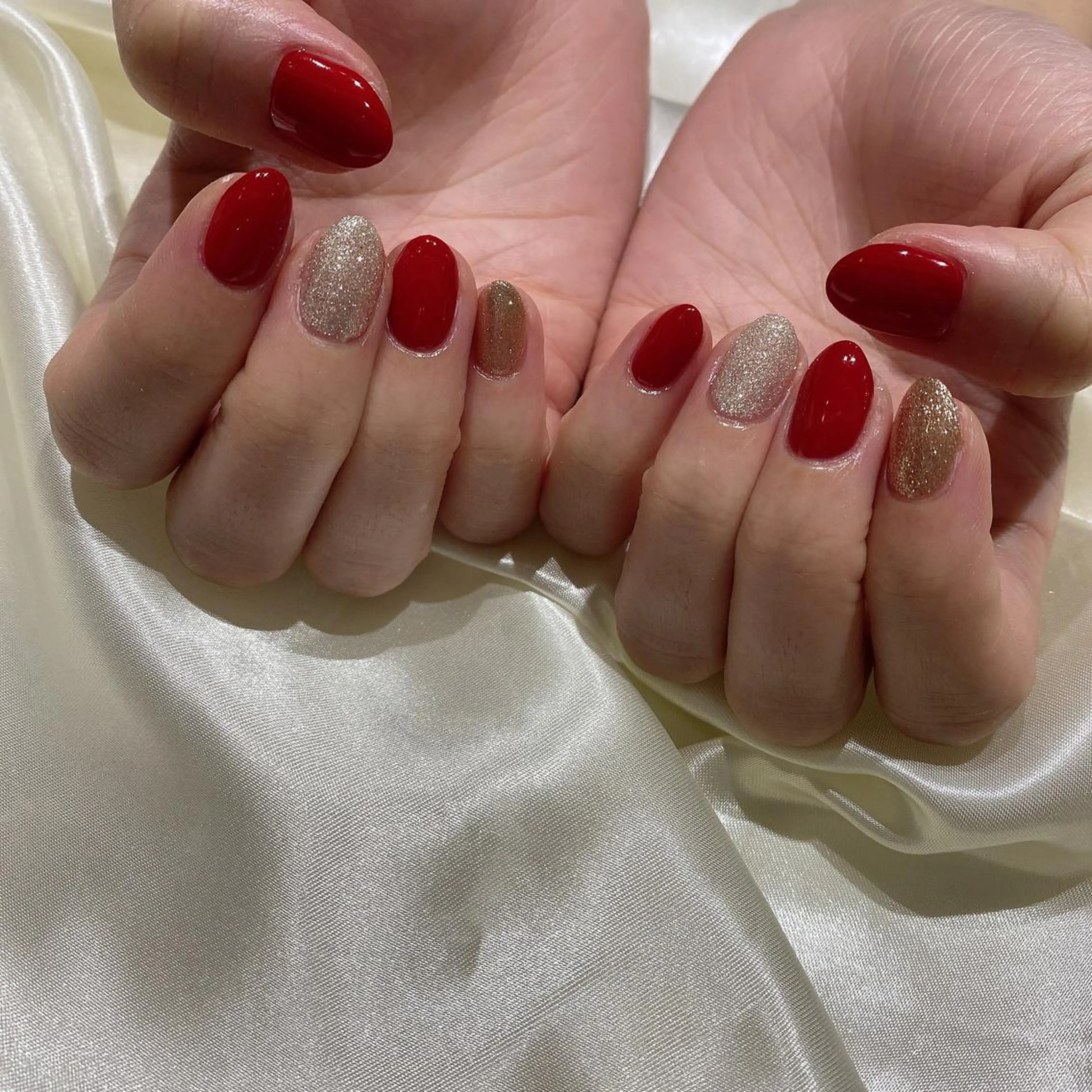 ネイル ハンドネイル 西岡 杏のネイルデザイン