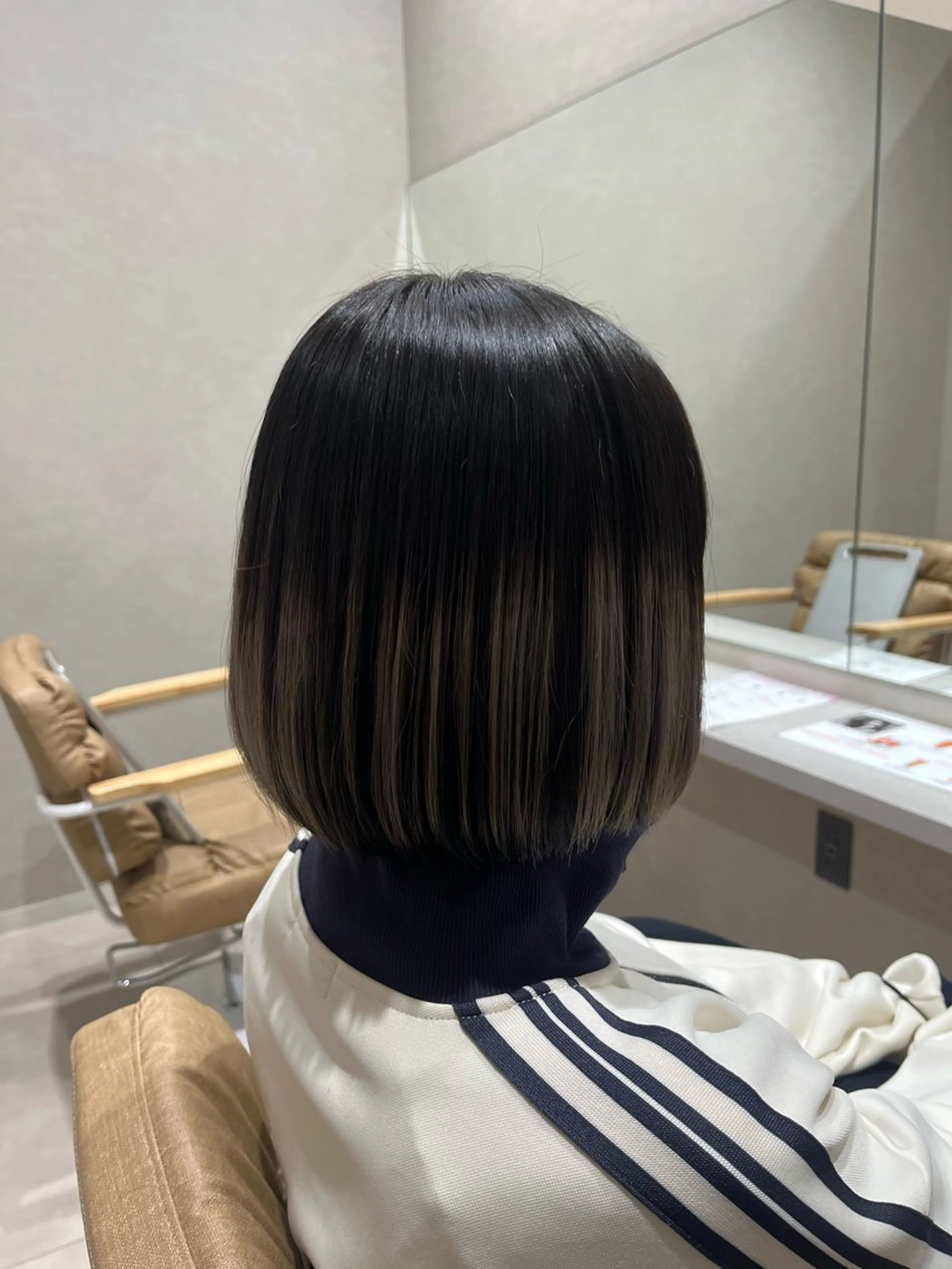 ミディアム カラー ボブ カット ヘアカラー ブリーチ×透明感カラ ー 大分 Keigoのヘアスタイル