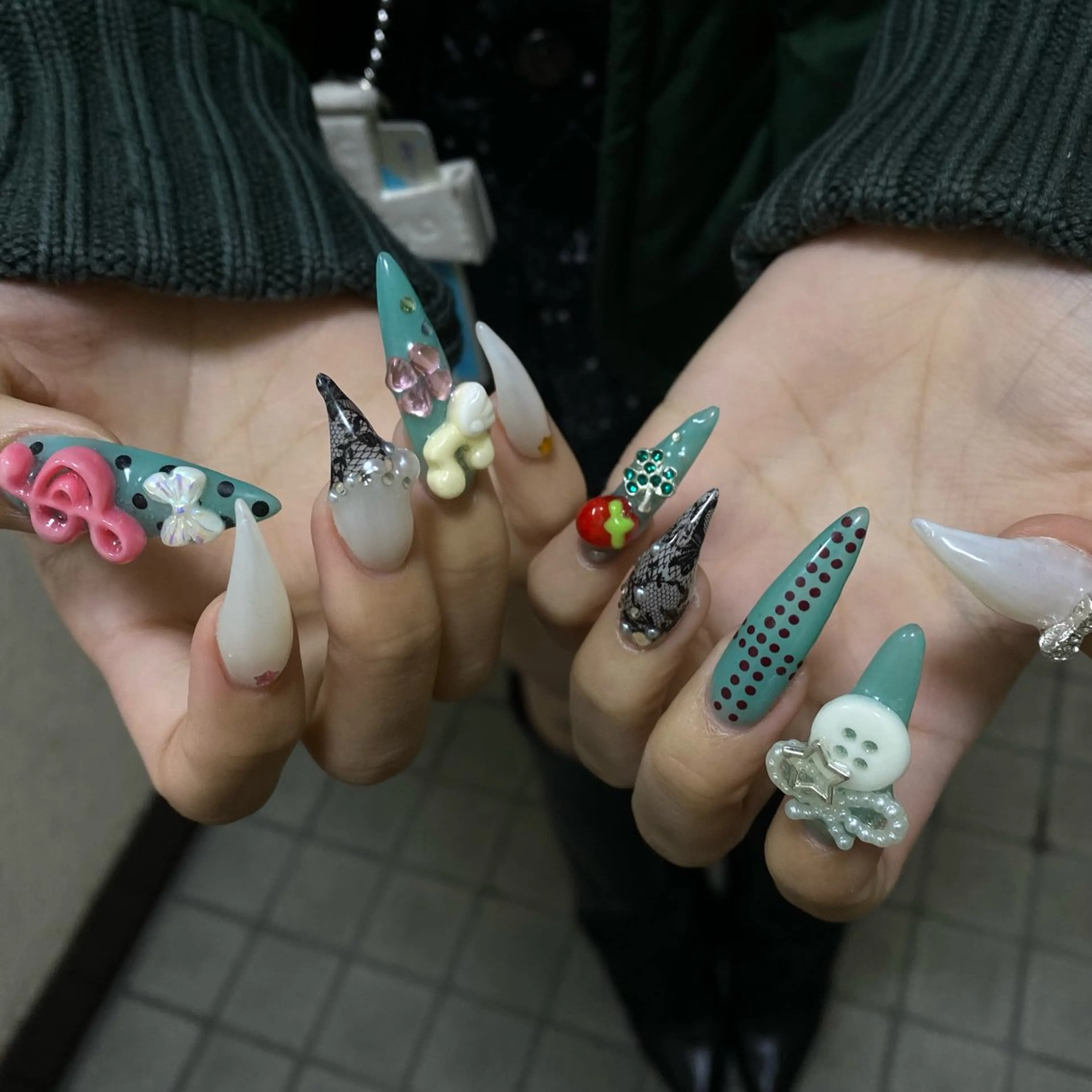 ネイル ハンドネイル nano/きもかわ nail🐬🫧のネイルデザイン