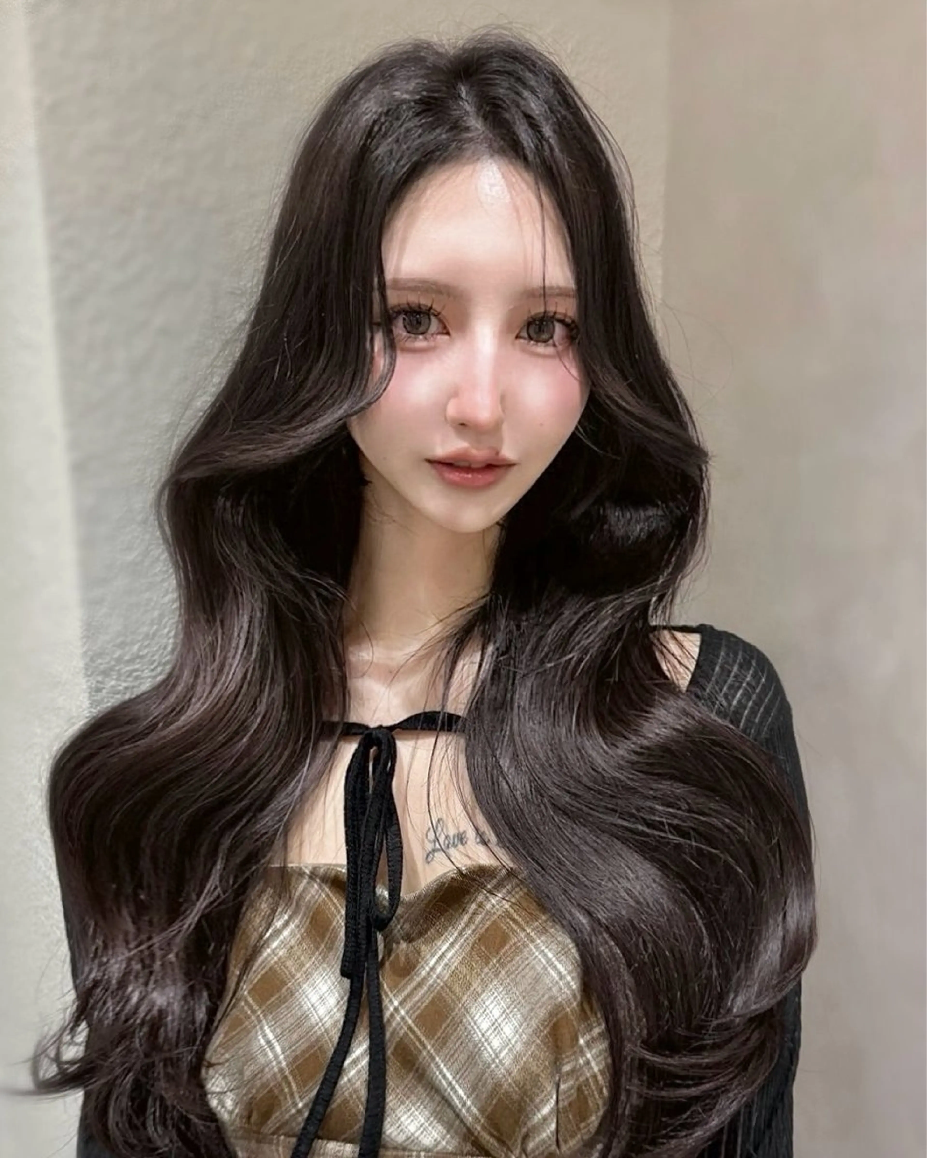 【就活生オススメ💼】黒染めしない𝐛𝐥𝐚𝐜𝐤 𝐜𝐨𝐥𝐨𝐫＋高保湿トリートメント🖤の写真