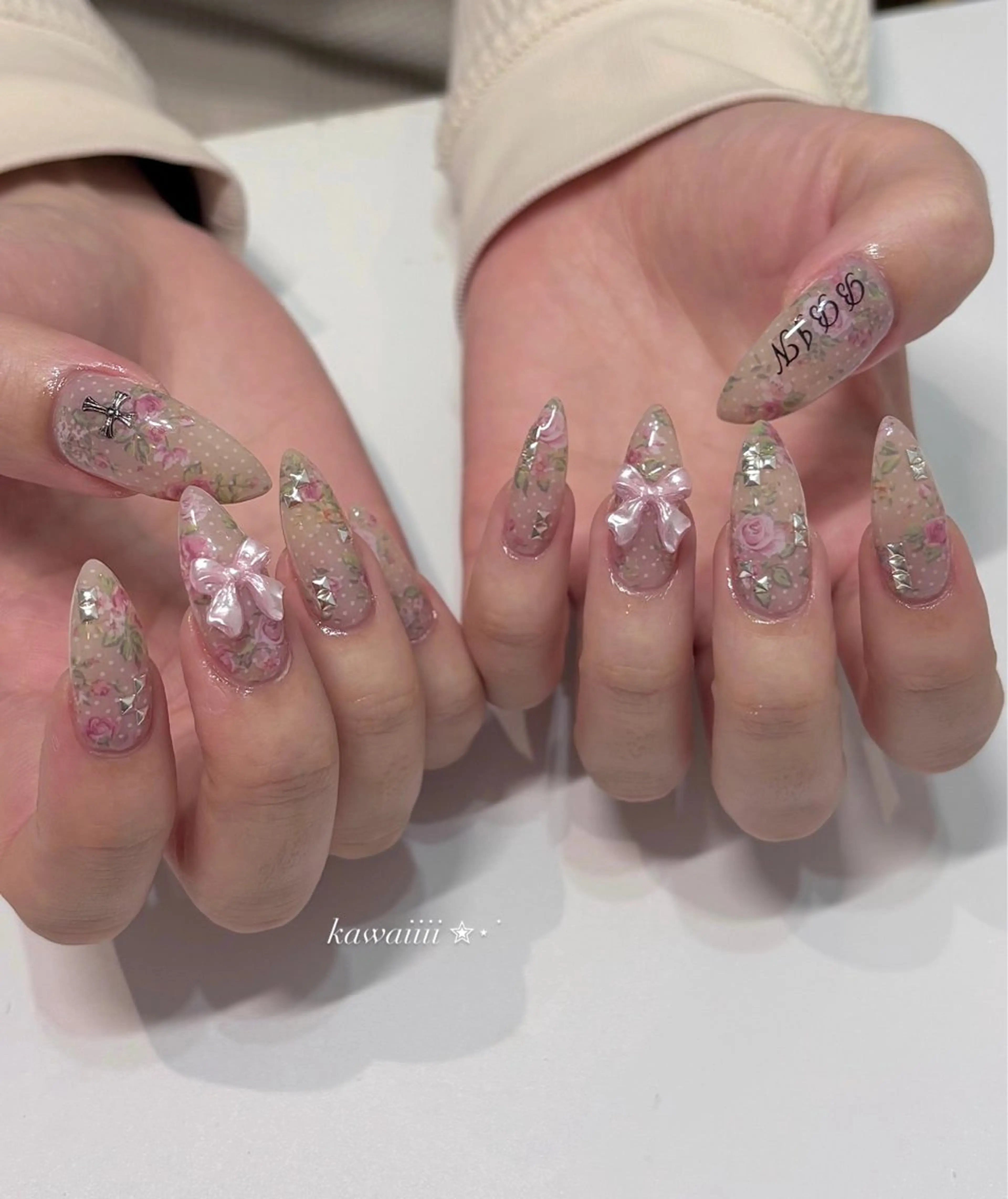 ネイル ハンドネイル BONNIE所属・BONNIE MIKIのネイルデザイン