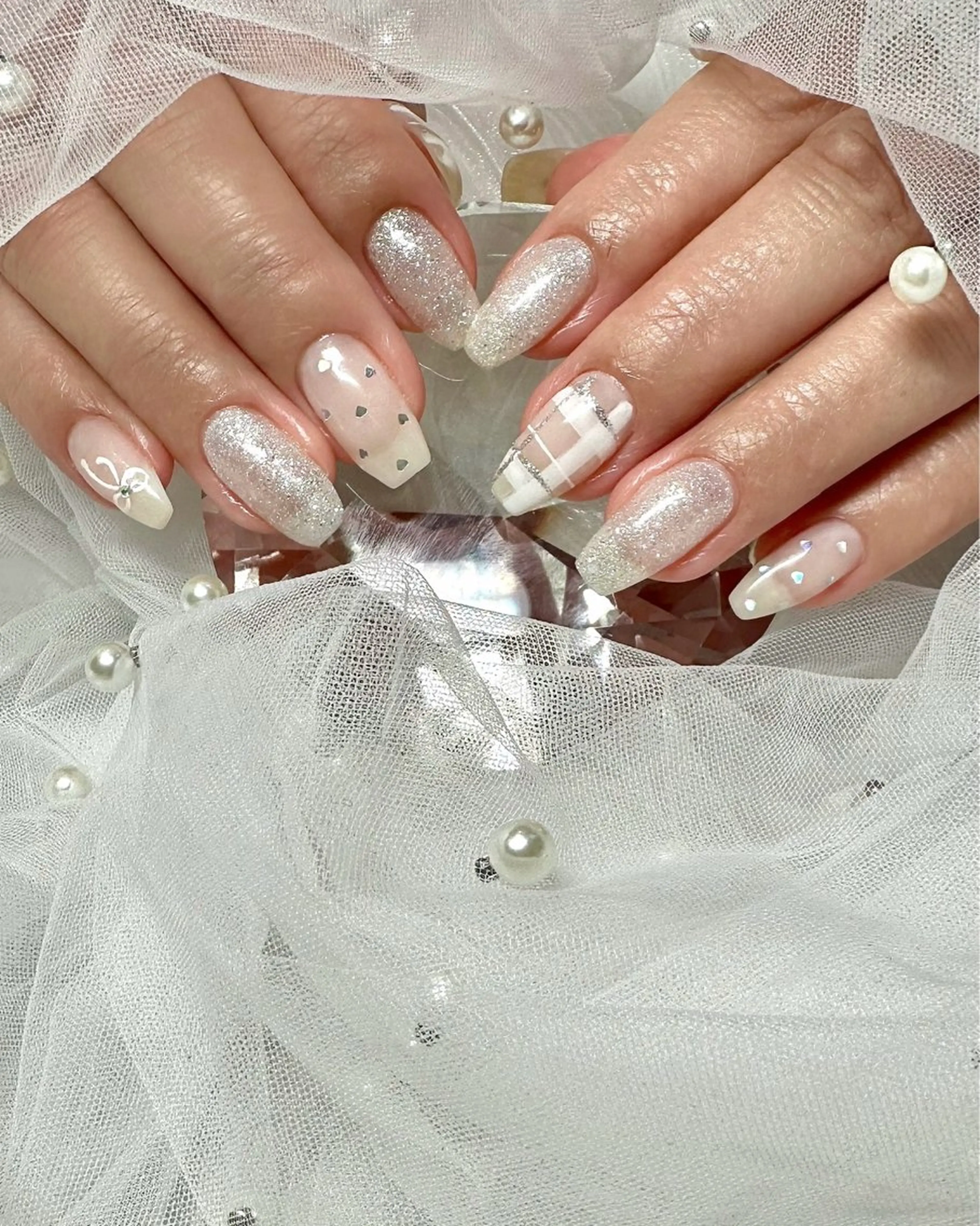 ネイル キラキラネイル ラメ(グリッター) ホワイト Sei ｜ cres nailのネイルデザイン
