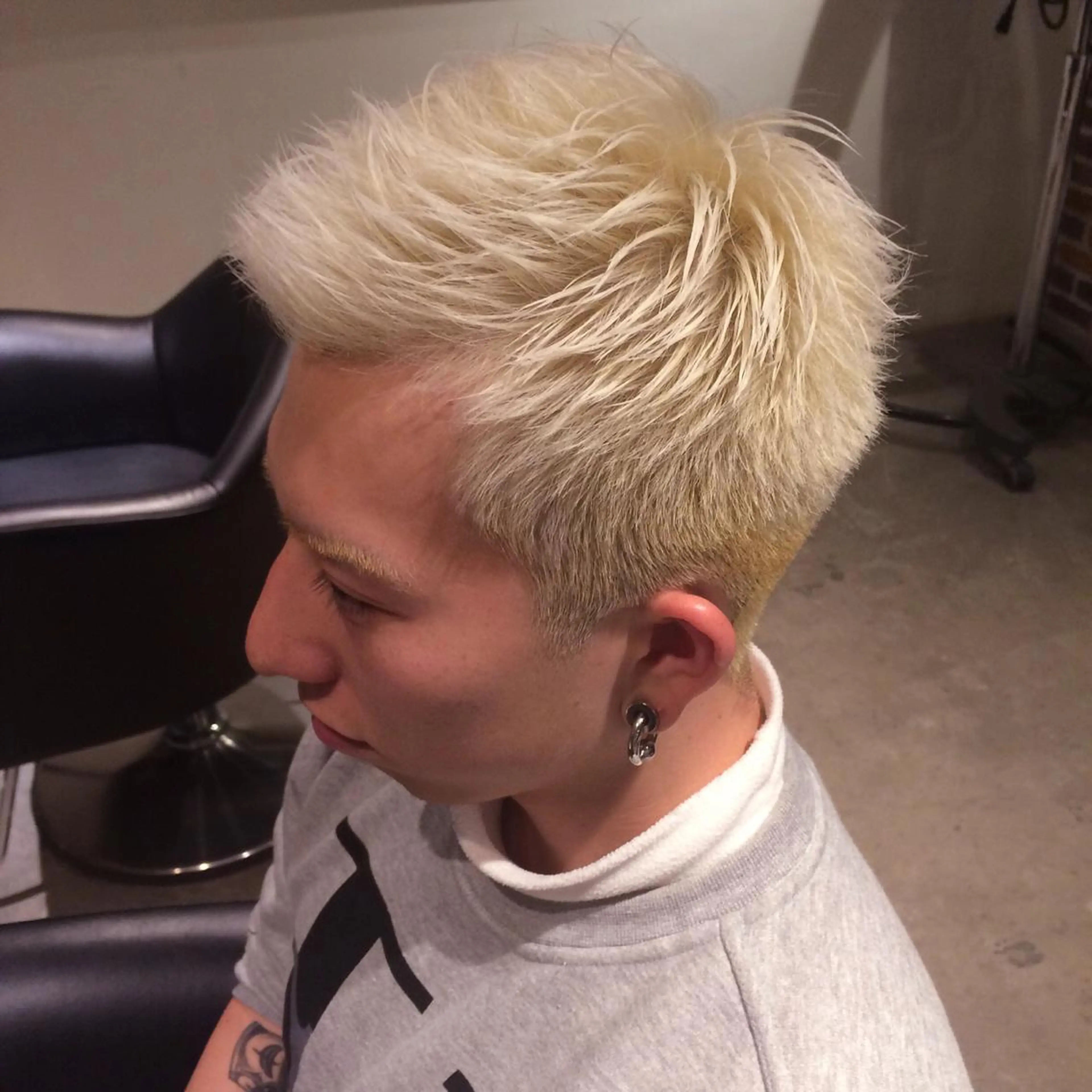 ショート カラー メンズ 境 健助のヘアスタイル