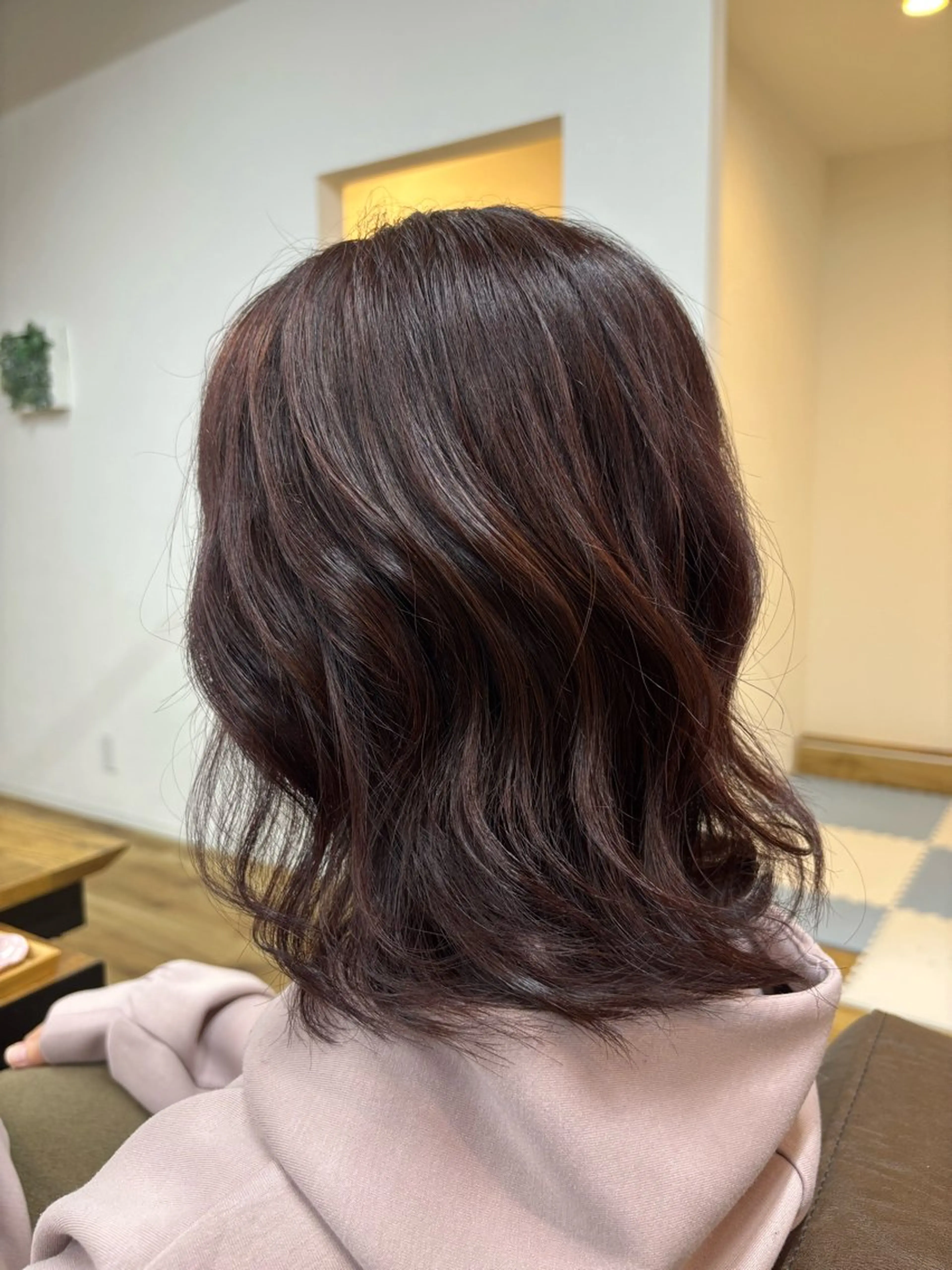 ミディアム カラー ヘアアレンジ rin : modaのヘアスタイル