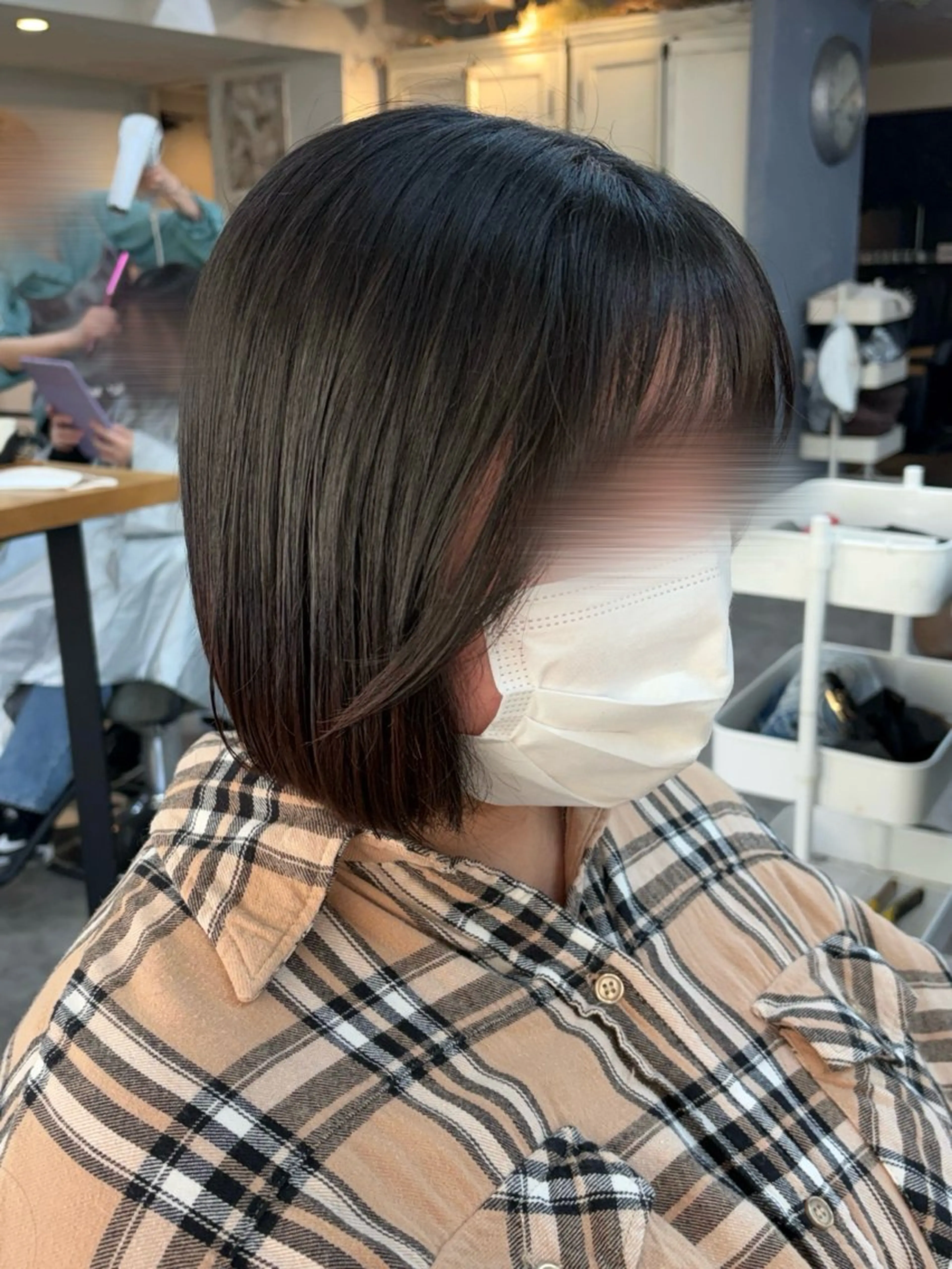 ショート ボブ 顔周りカット レイヤーカット シモイケ ルアのヘアスタイル
