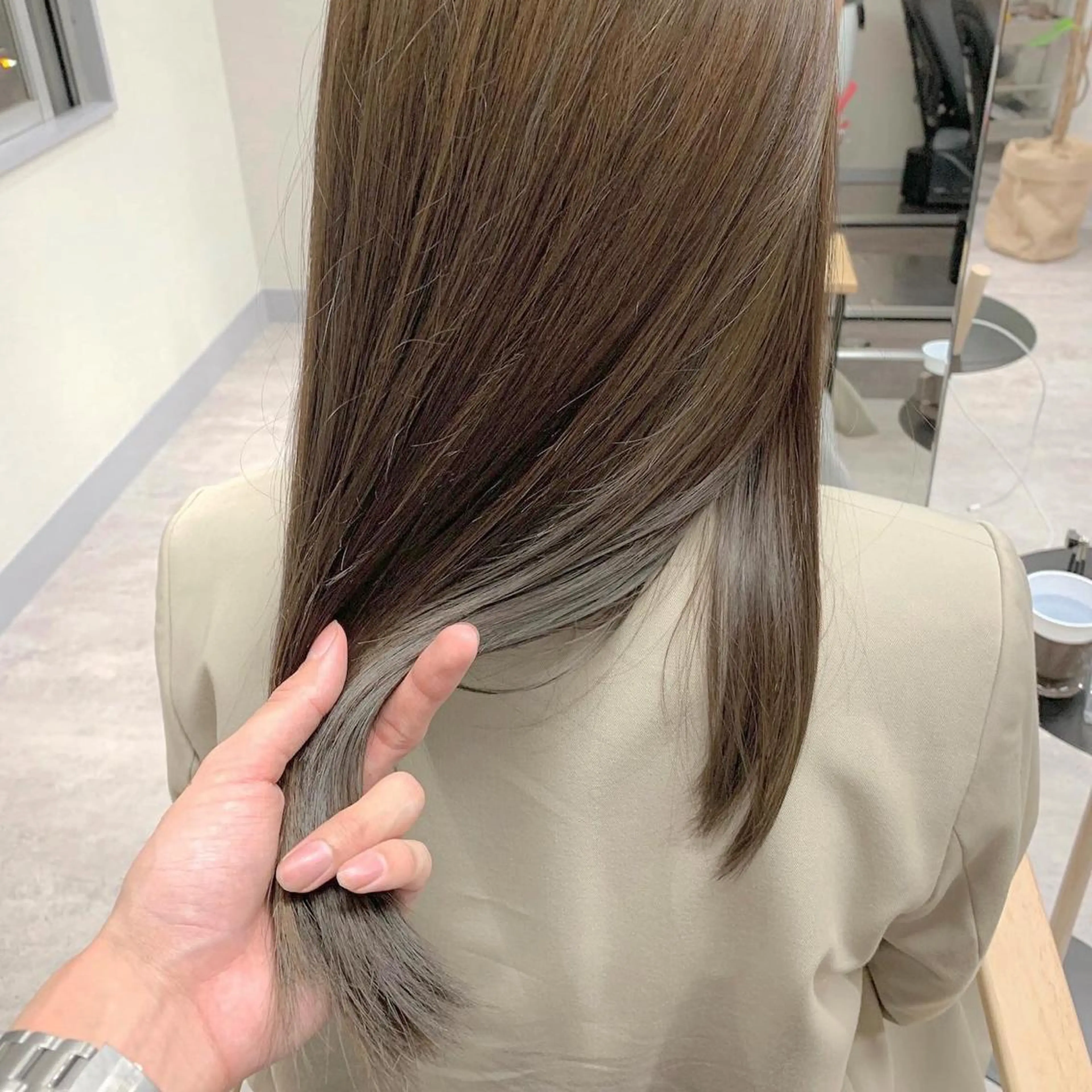 セミロング カラー ✨上品レディーなヘア スタイルへ✨髙木諒也のヘアスタイル