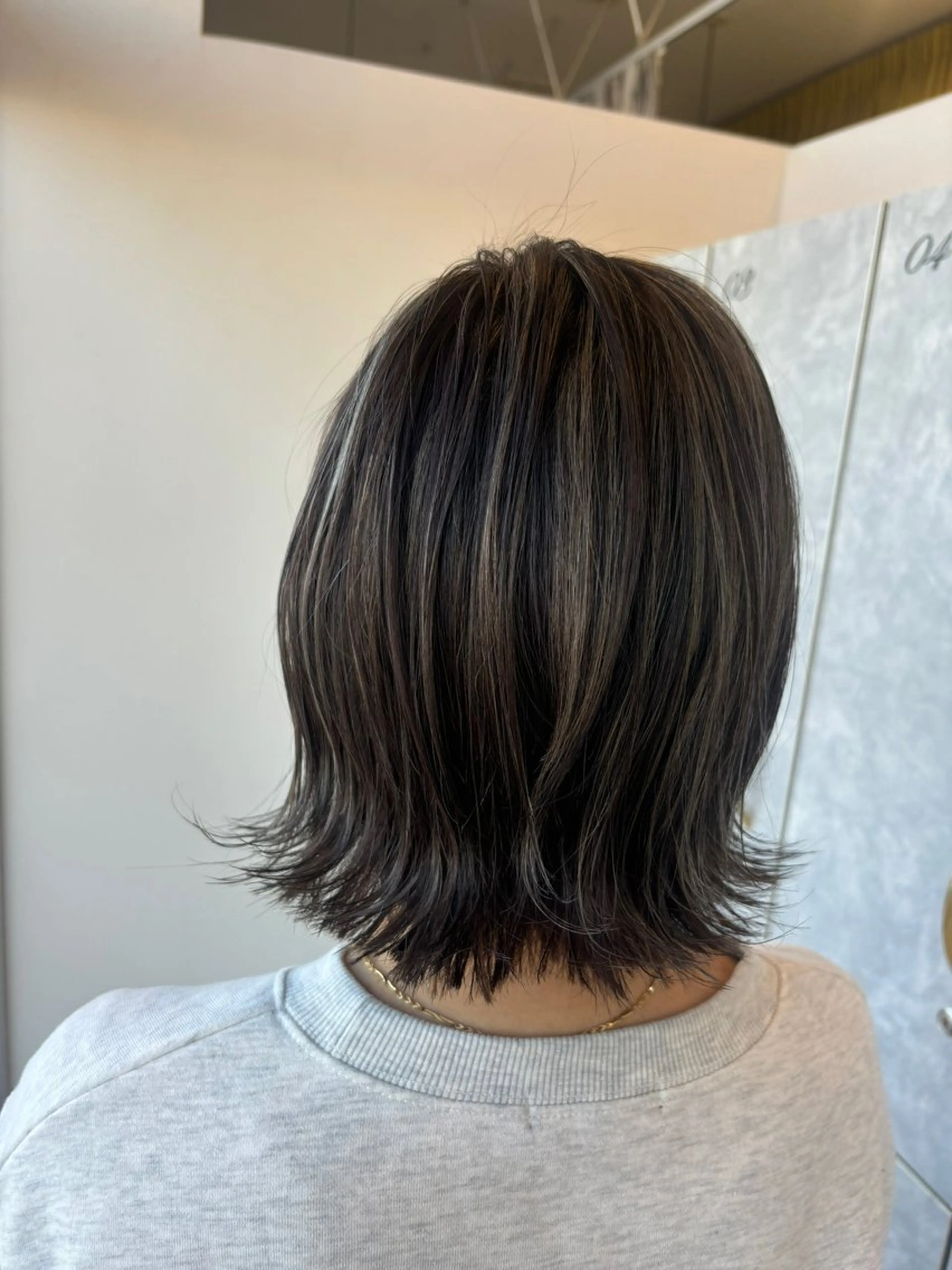 ミディアム 外ハネヘア 片桐 美咲のヘアスタイル