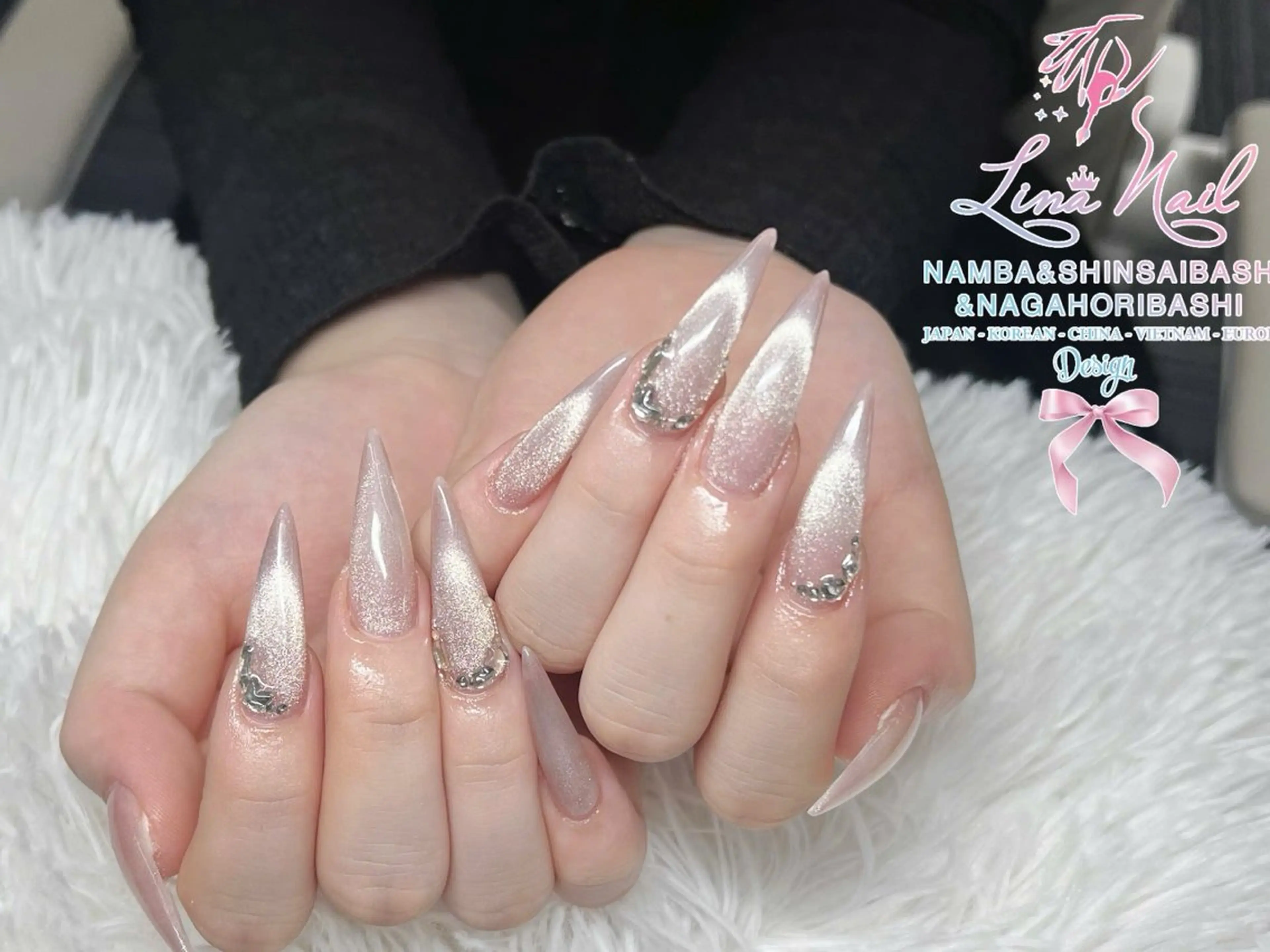 セミロング 韓国風ヘア クリスマス ハンドネイル Linanail Nambaのマツエク・マツパデザイン