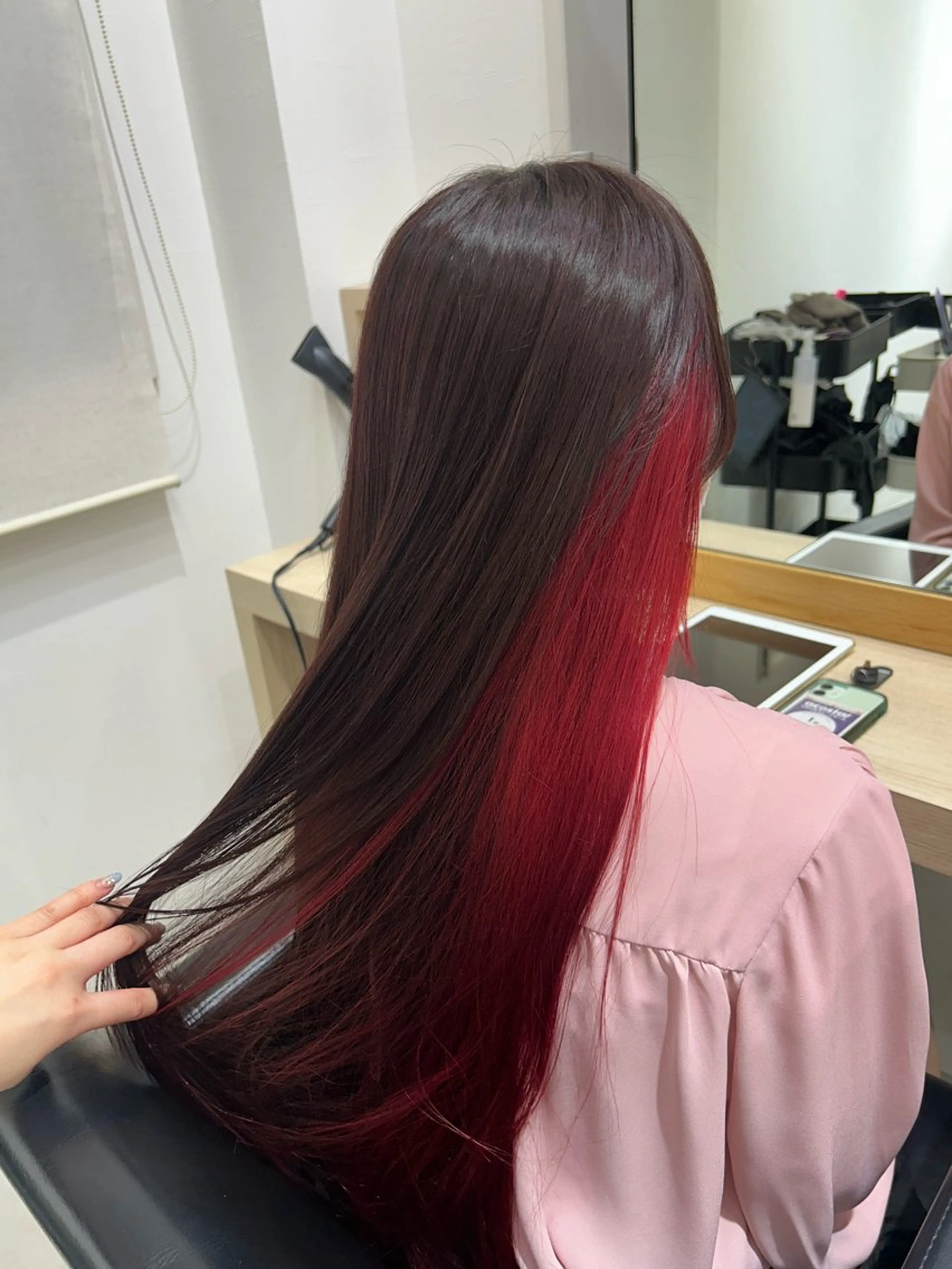 ロング カラー レッドカラー 🤍透明感/韓国風 🤍サクラギヒトミのヘアスタイル