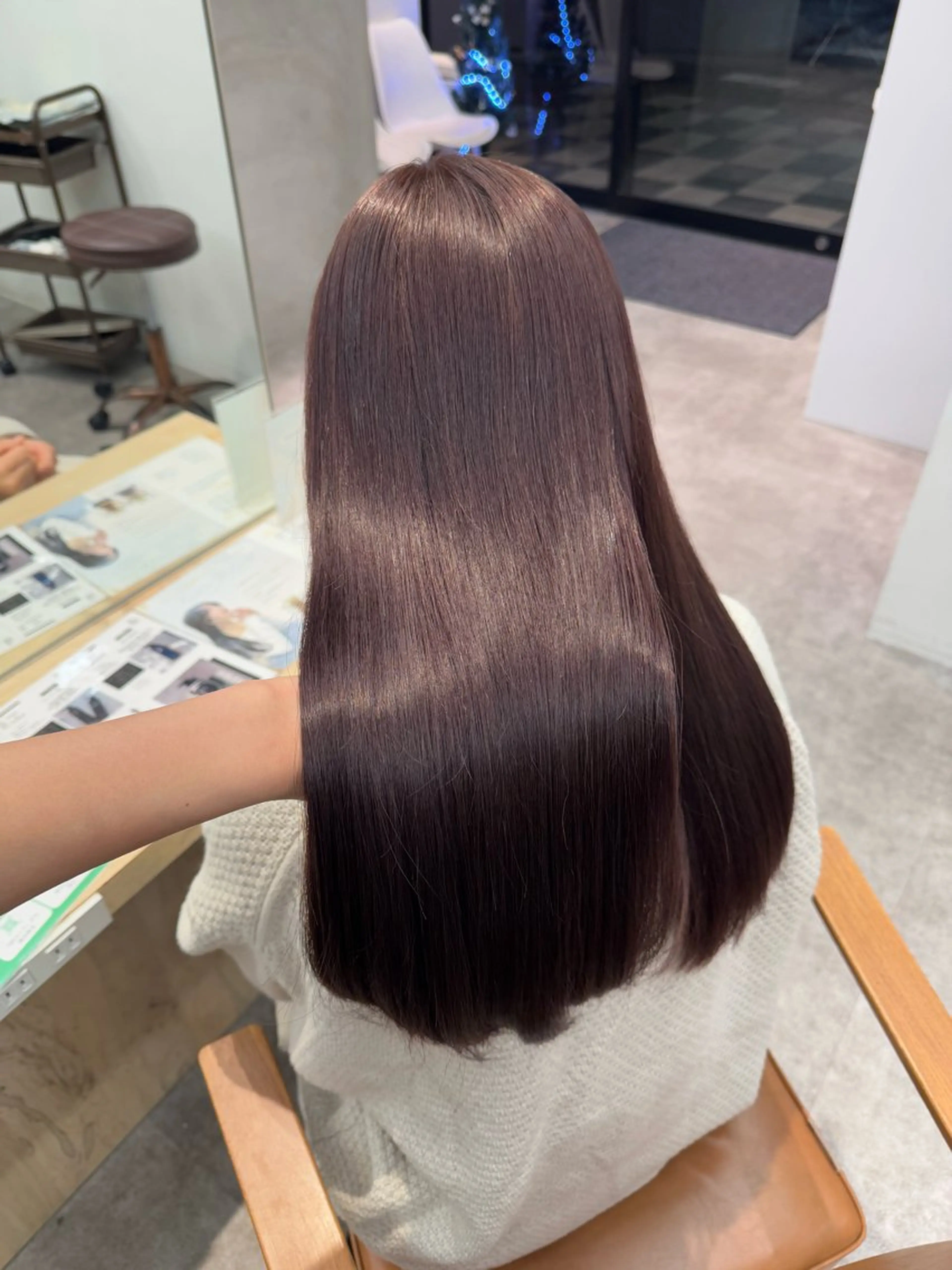 【30歳以下限定】🫧さらツヤ髪になりたい方🫧　　　　　　　🪽カット+髪質改善カラー🪽の写真